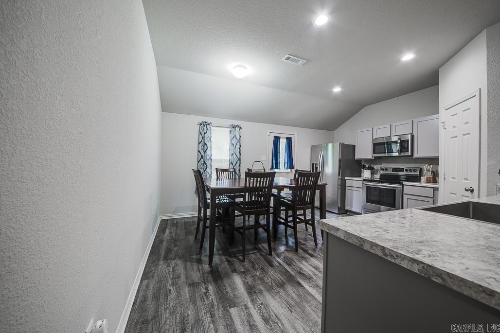 Ivanhoe Estates - Residential