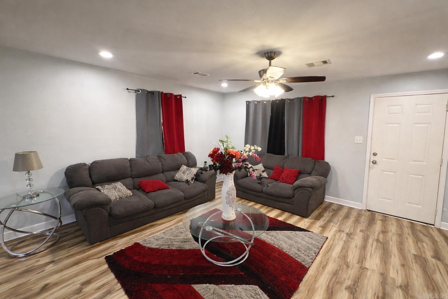 ARKANSAS HGTS - Residential