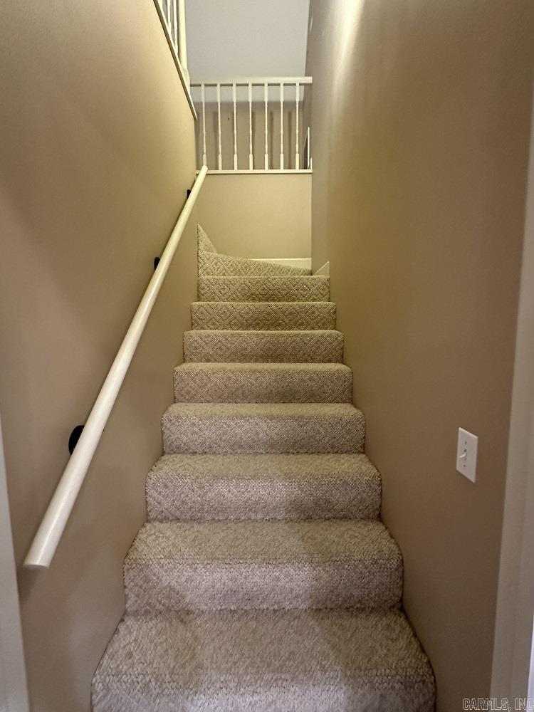 MOUNTAIN AIRE EAST LAKESIDE - Residential