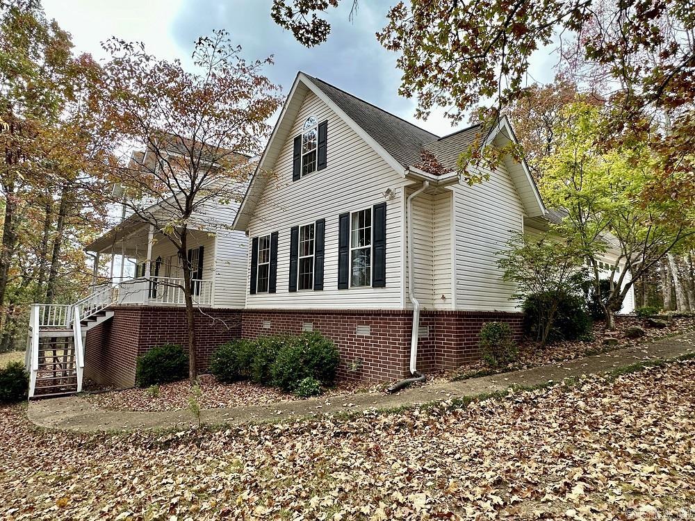 MOUNTAIN AIRE EAST LAKESIDE - Residential