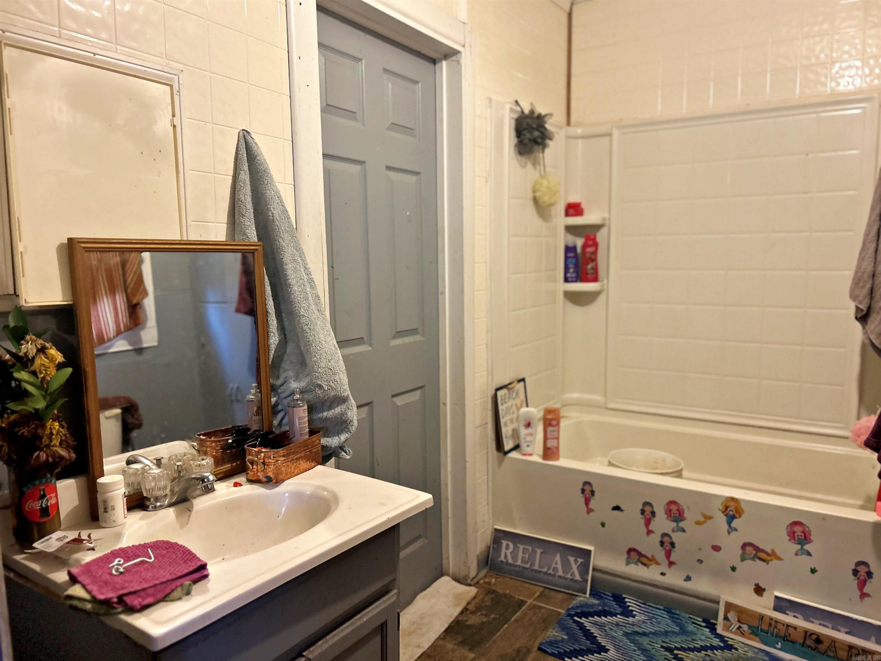 CURTIS ORIGINAL ADDN - Residential