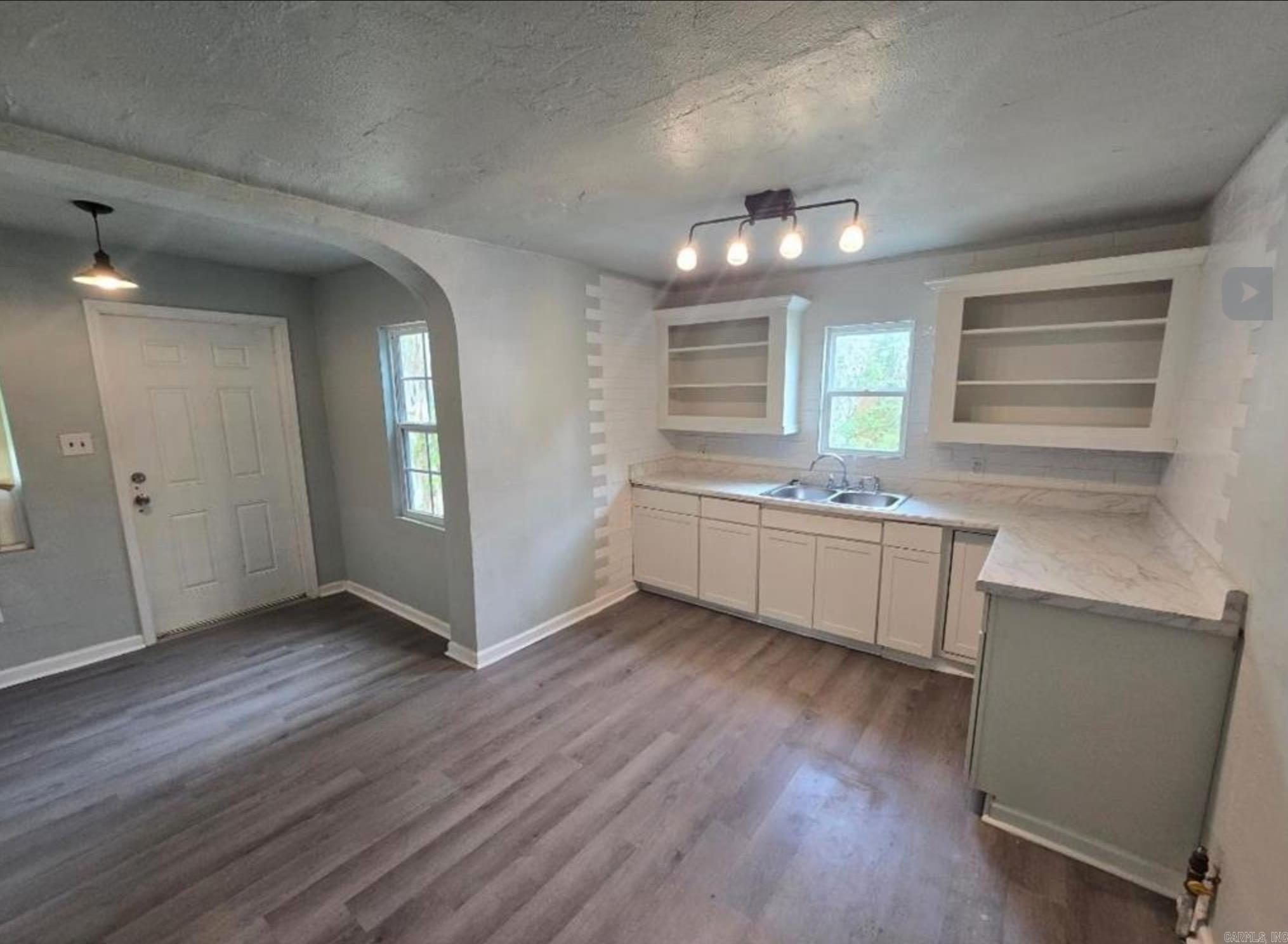 MISSOURI PACIFIC - Residential