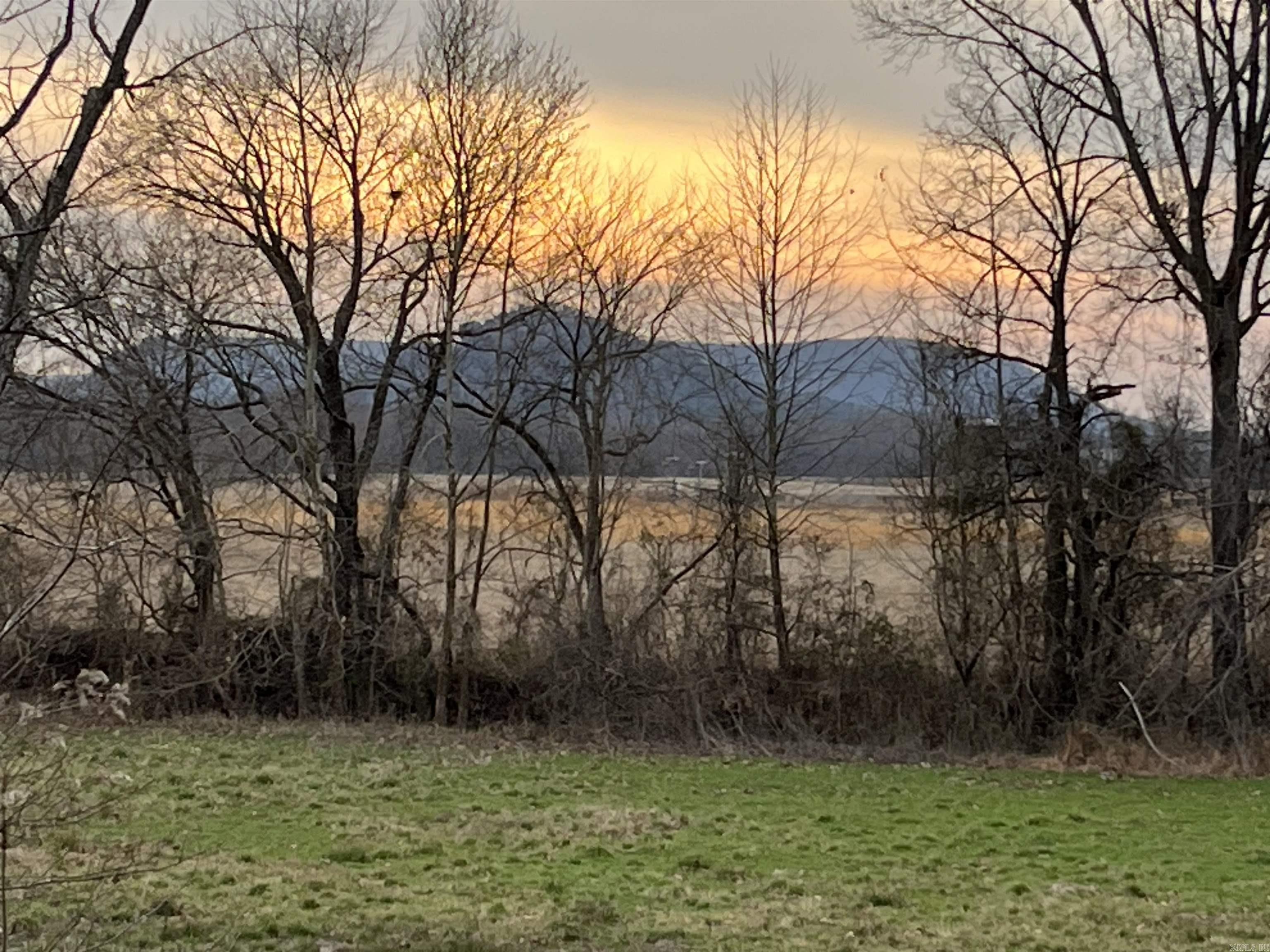 If you are looking for a beautiful Country setting, then this is it. Very nice subdivision. You can set on your back deck over- looking the sunset and Sugar Loaf Mountain. There is a good possibility you could purchase some land directly behind this property.