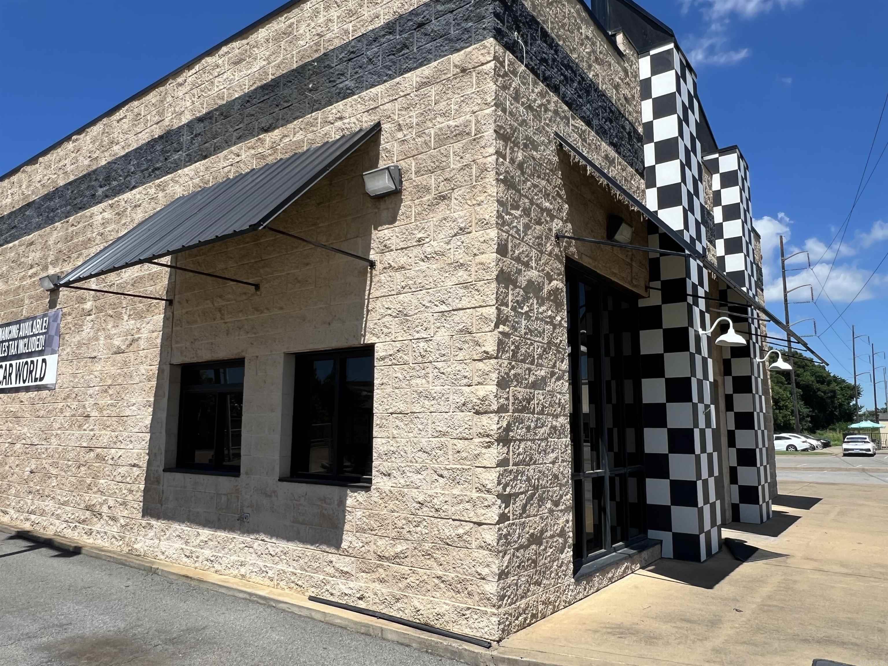 Tropical Smoothie - Commercial Lease