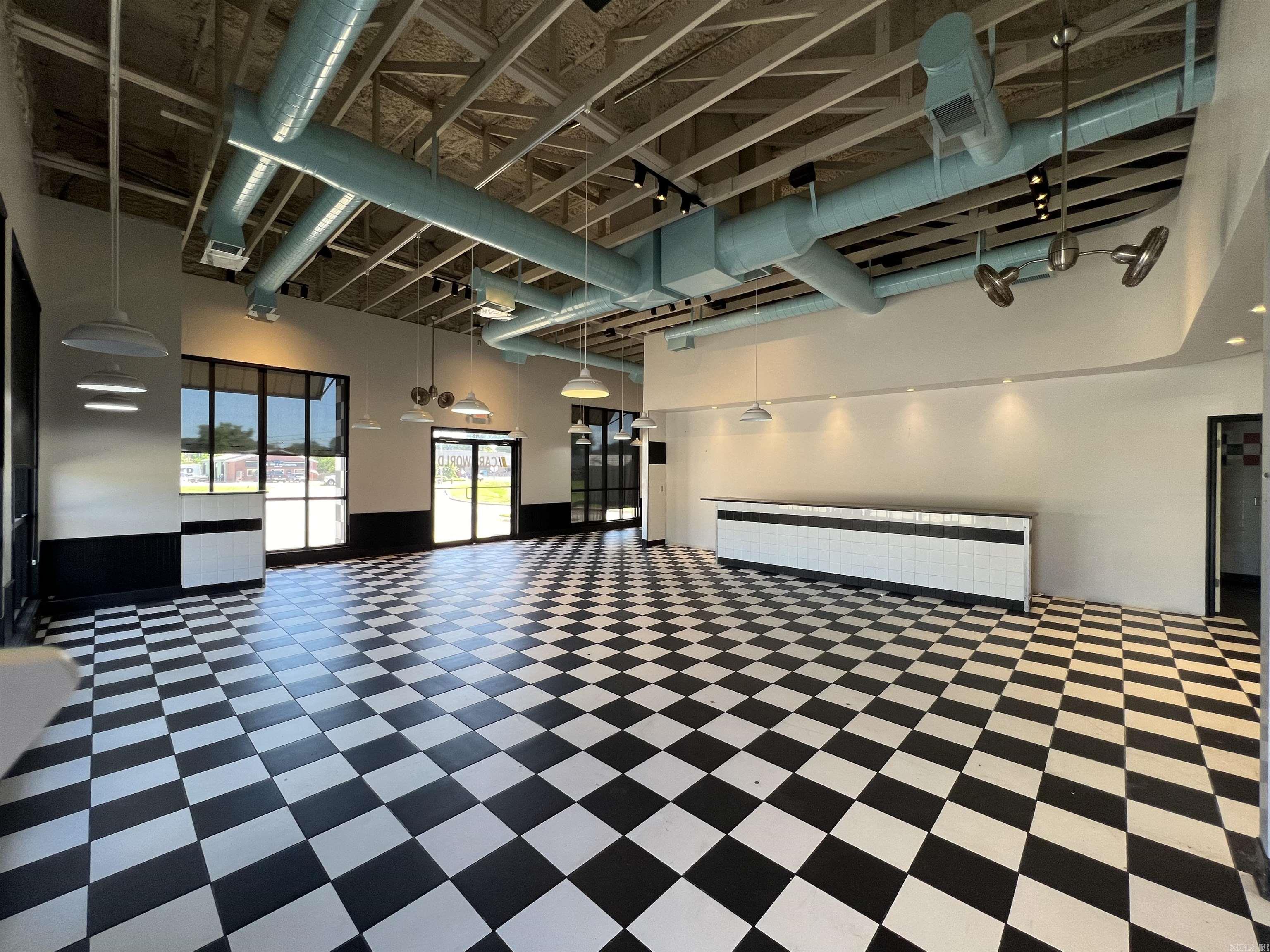 Tropical Smoothie - Commercial Lease