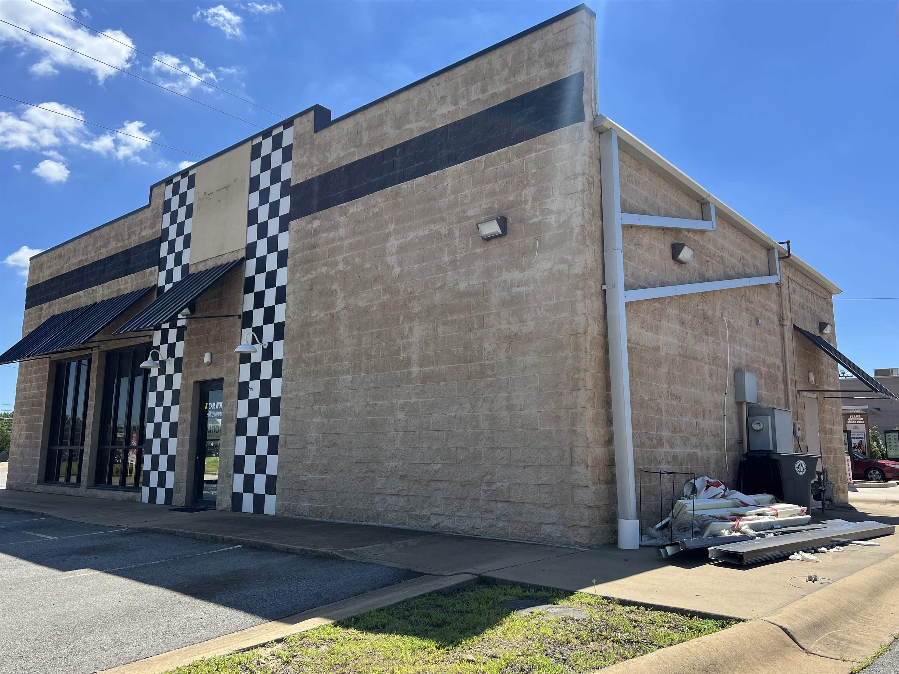 Tropical Smoothie - Commercial Lease