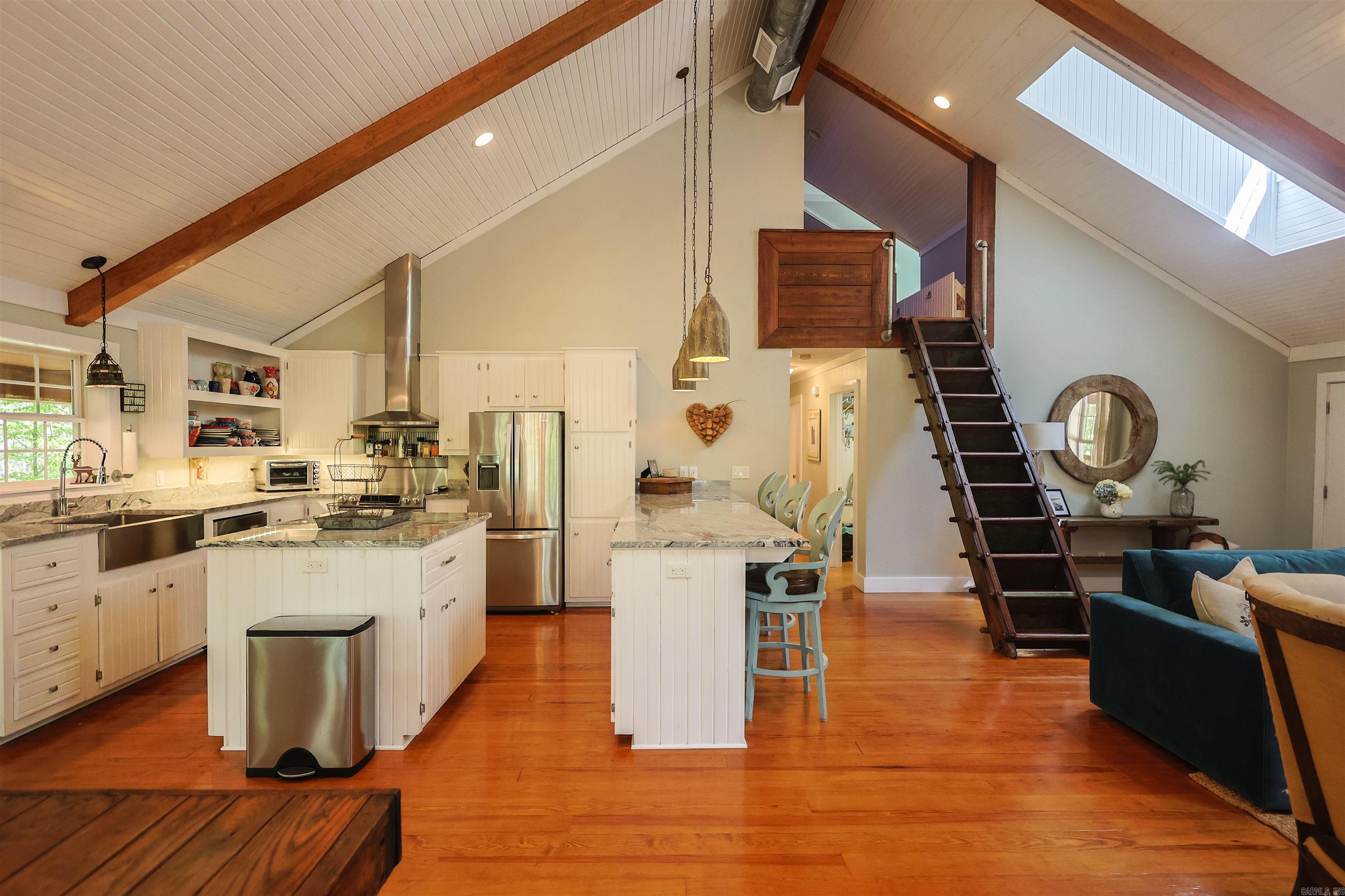 WOODLAND SPRINGS - Residential