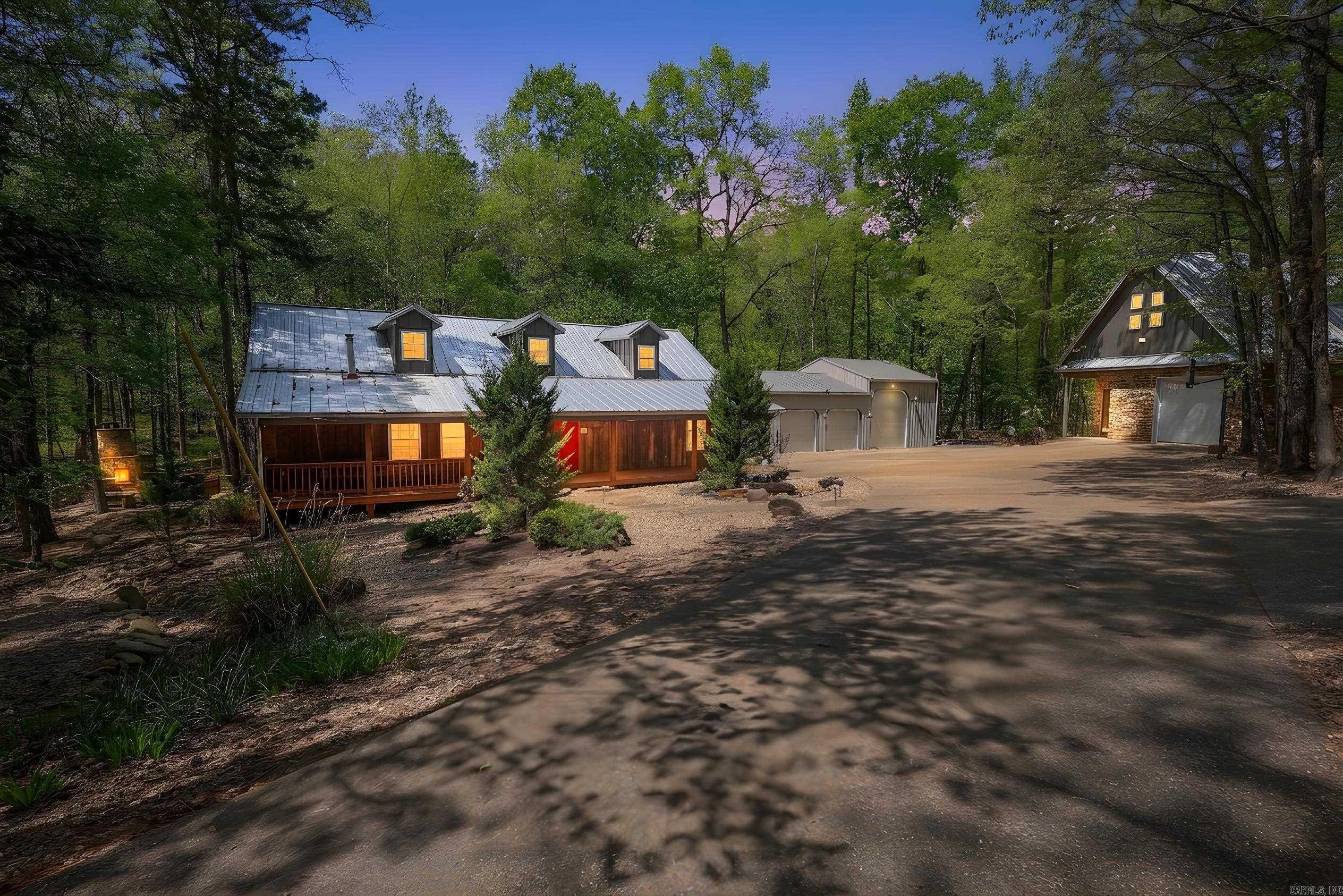 WOODLAND SPRINGS - Residential