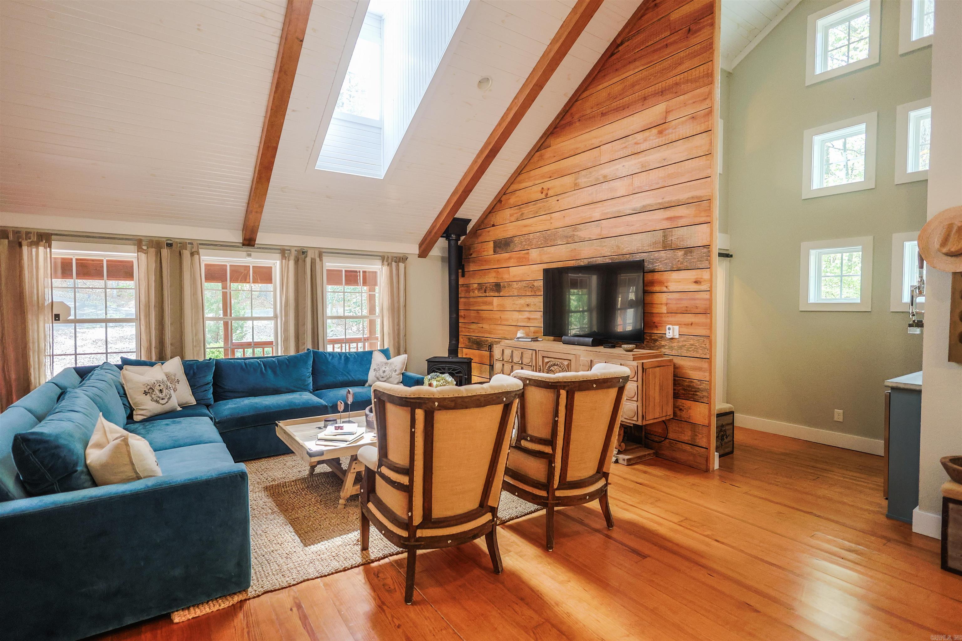 WOODLAND SPRINGS - Residential