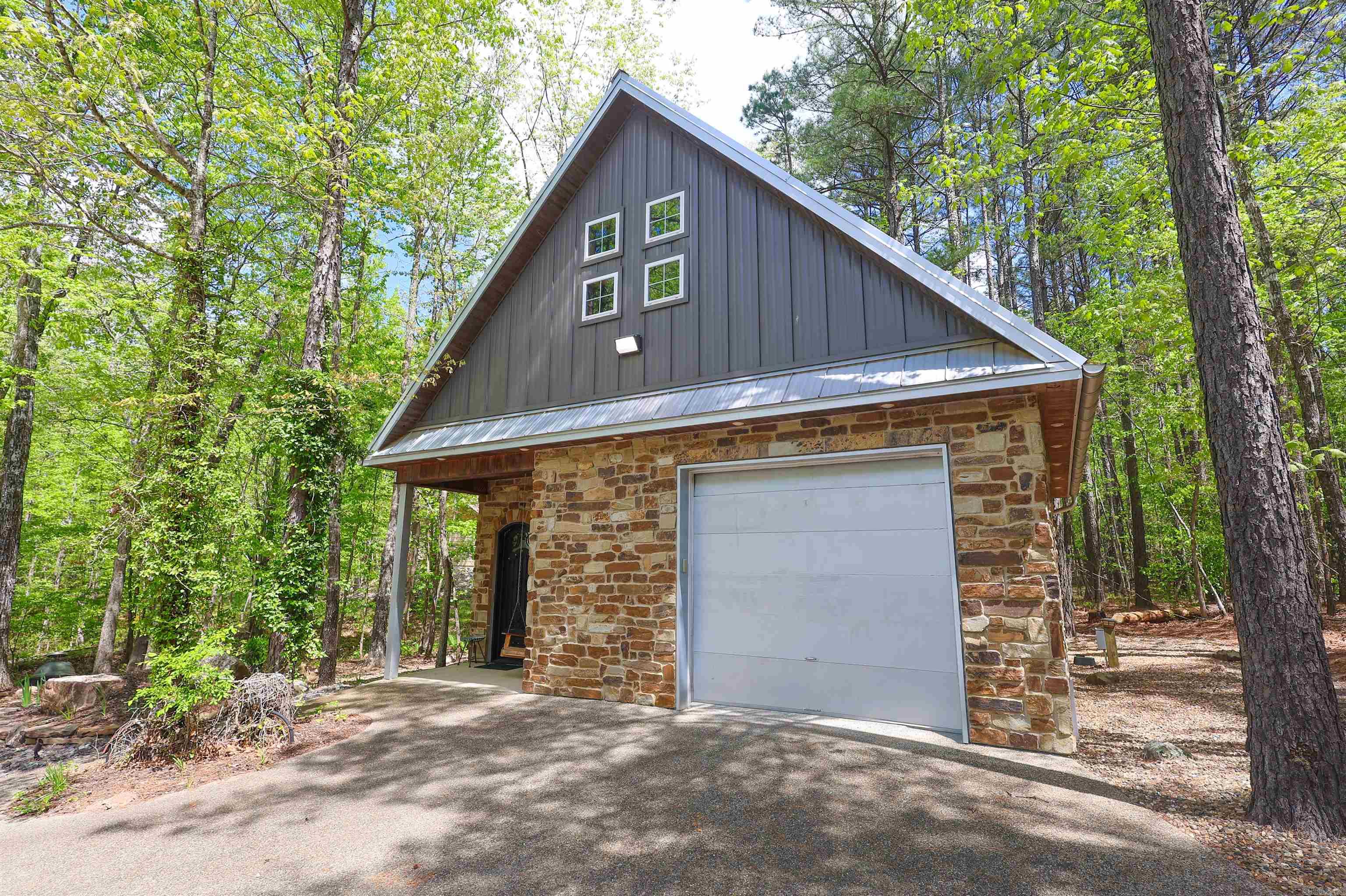 WOODLAND SPRINGS - Residential