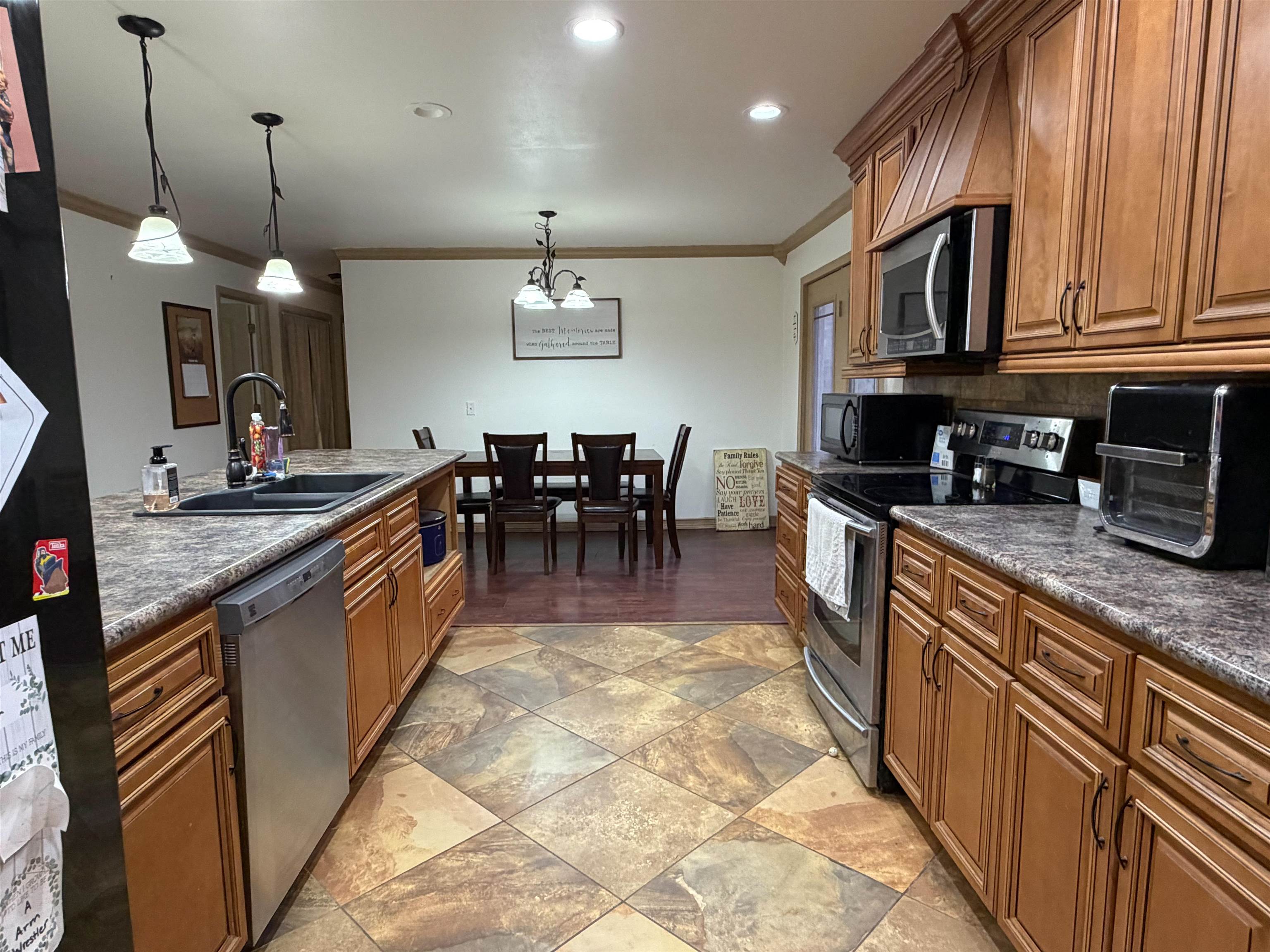 REBEL HEIGHTS - Residential