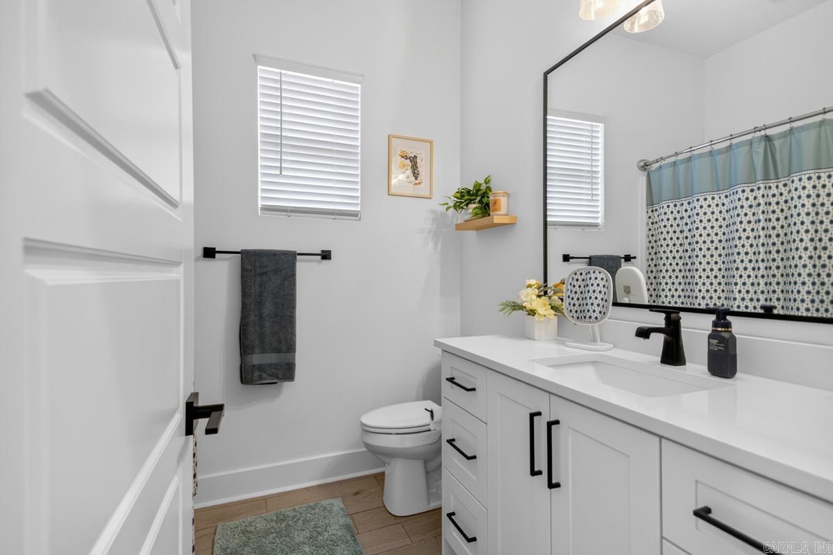 NORTH SHORE @ HURRICANE LAKE EST - Residential