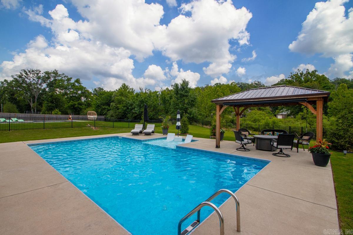 NORTH SHORE @ HURRICANE LAKE EST - Residential