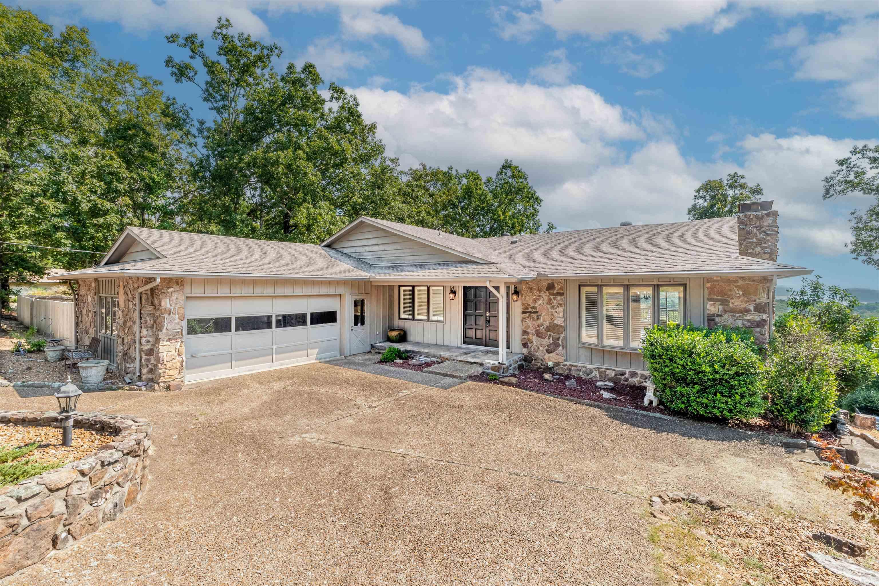 INDIAN HILLS - Residential
