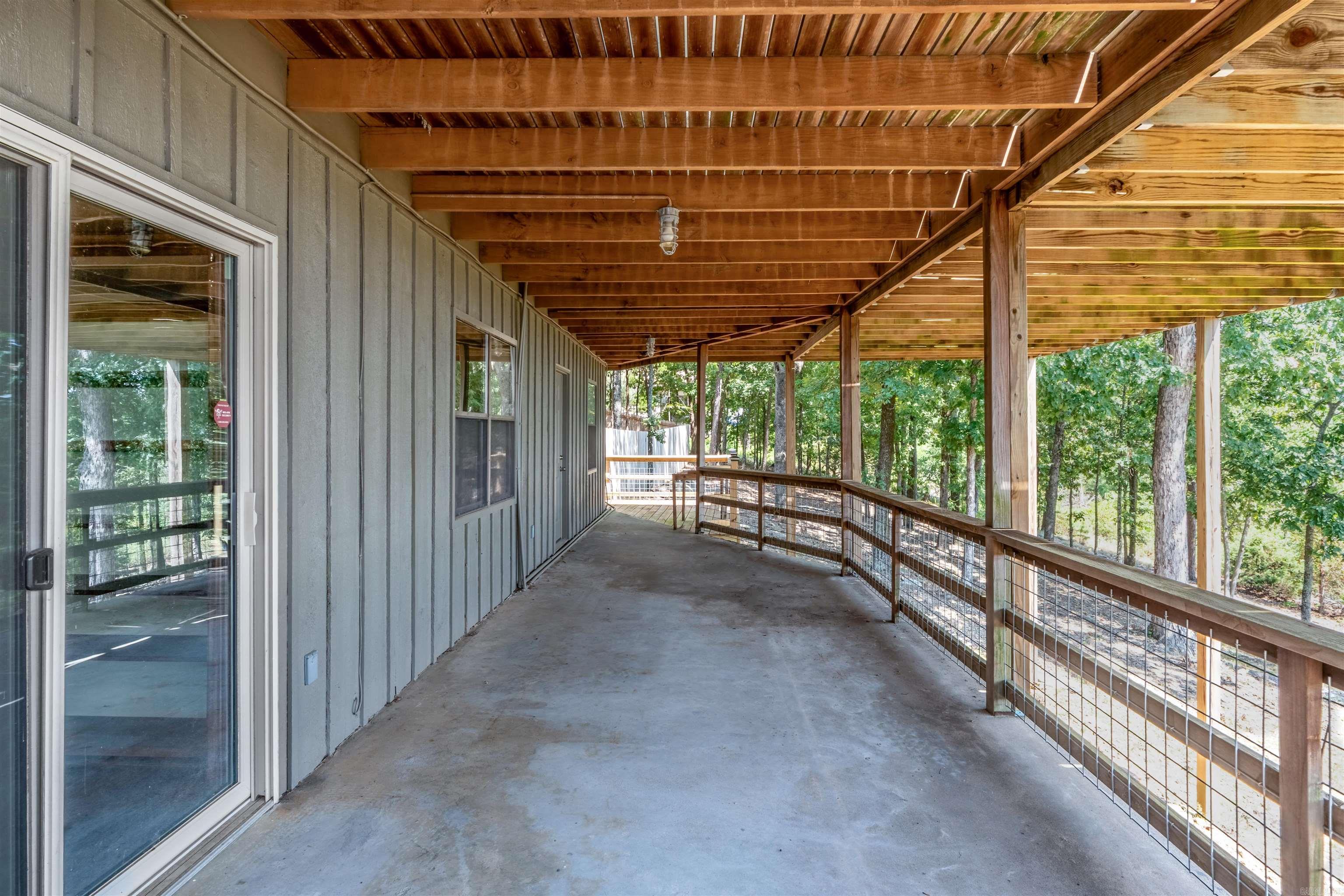 INDIAN HILLS - Residential