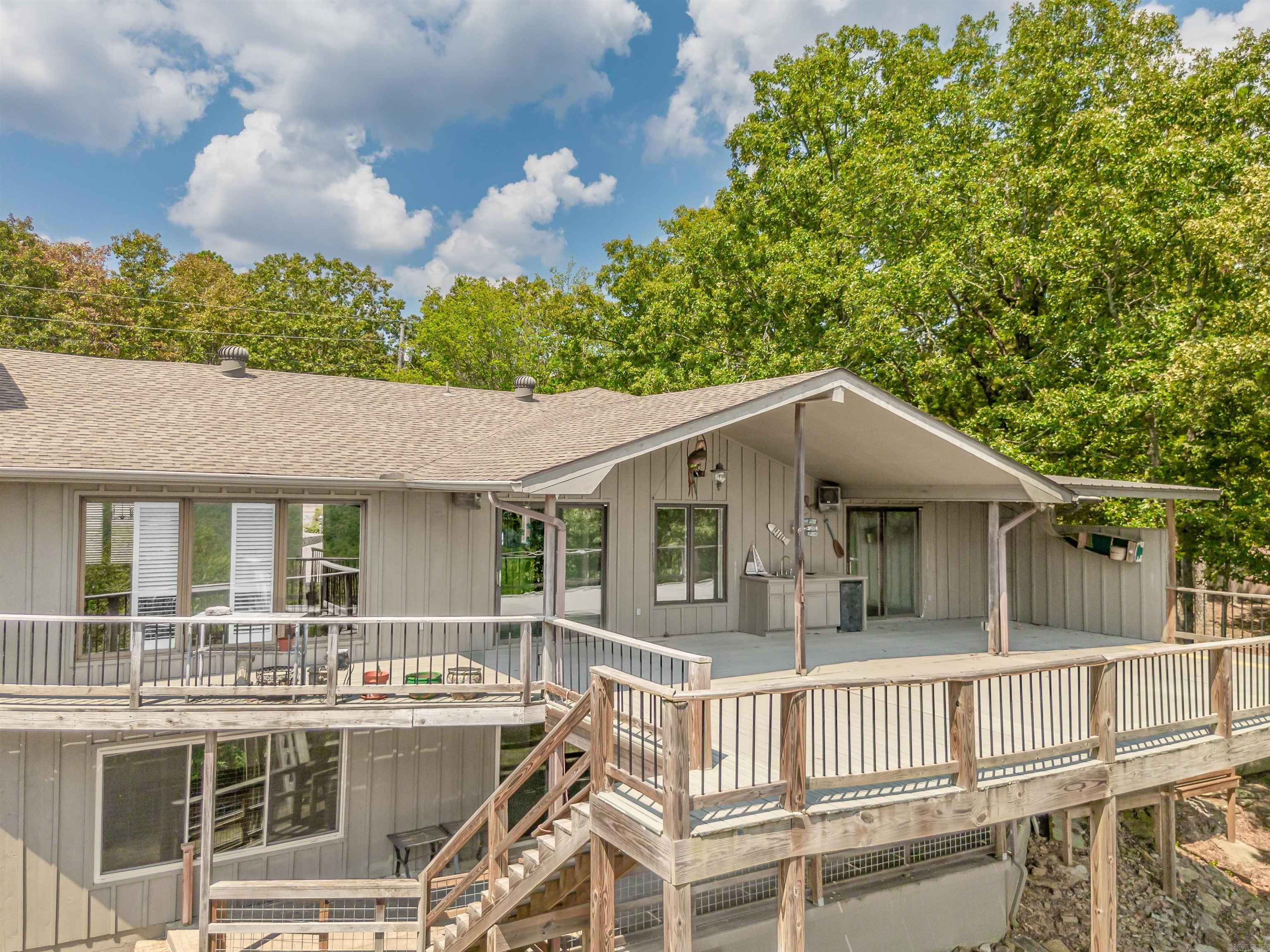 INDIAN HILLS - Residential