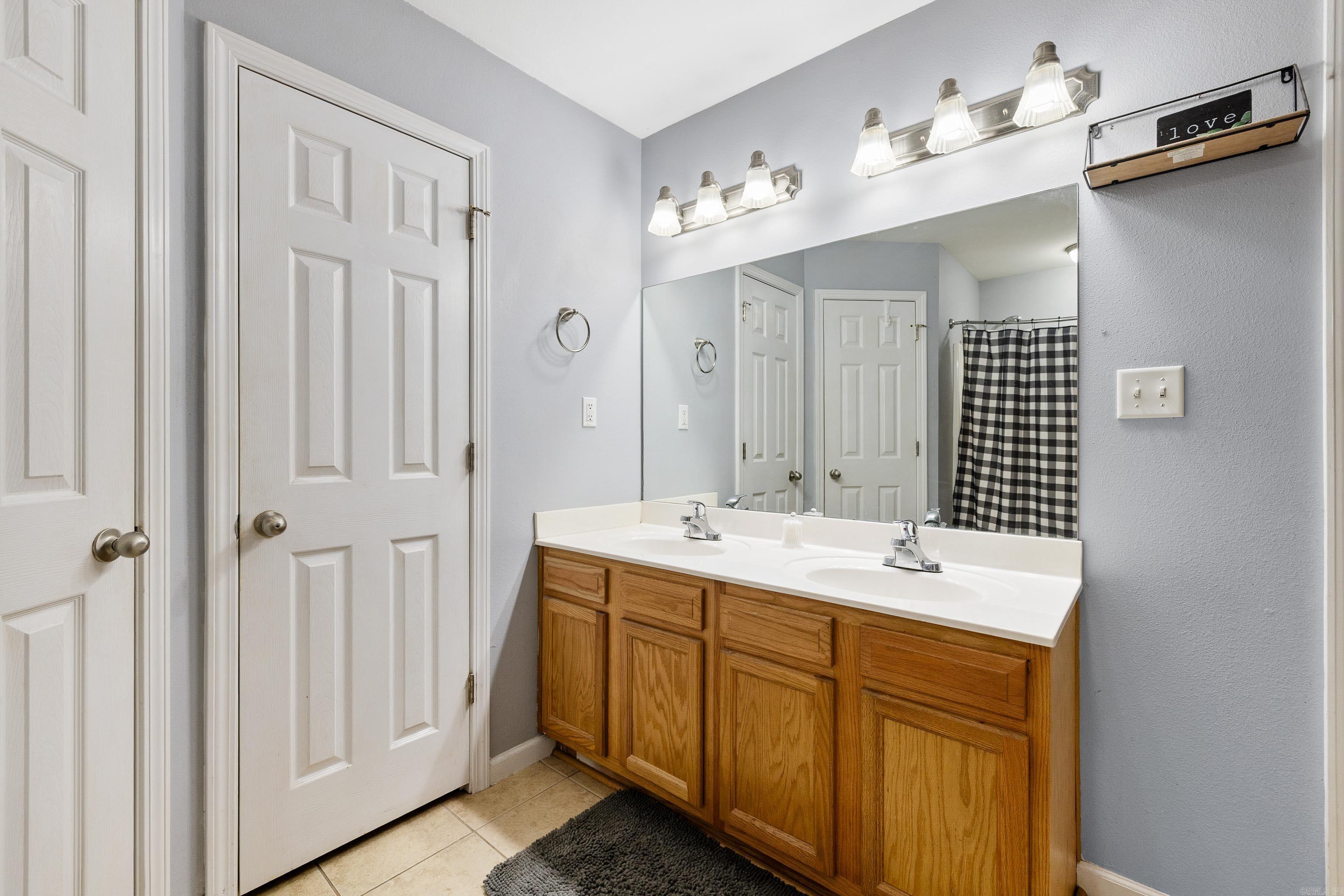 MEADOW CREEK - Residential