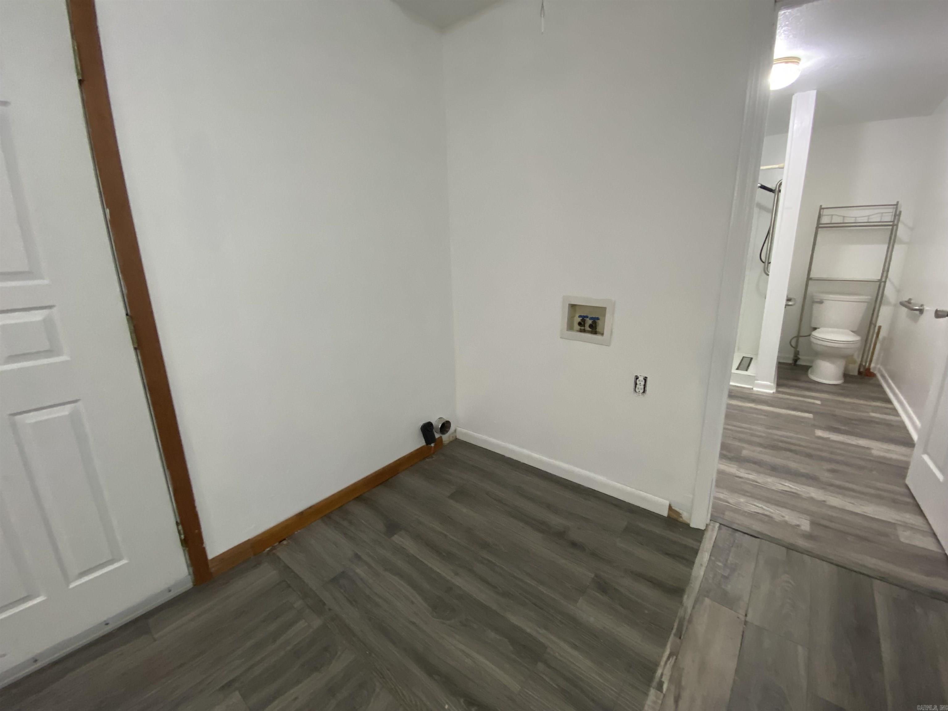 Ellis - Residential