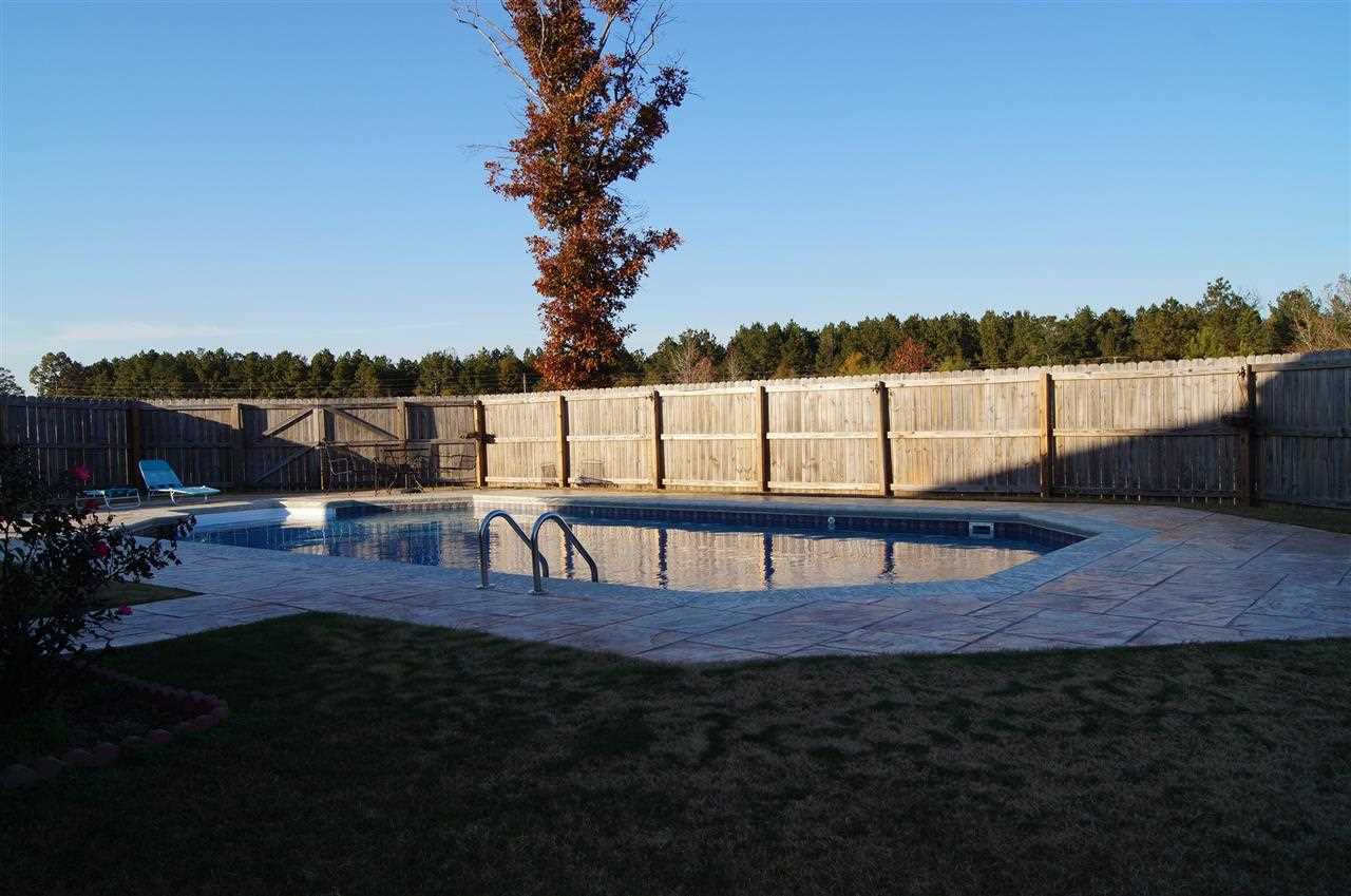 HURRICANE HILLS - Residential