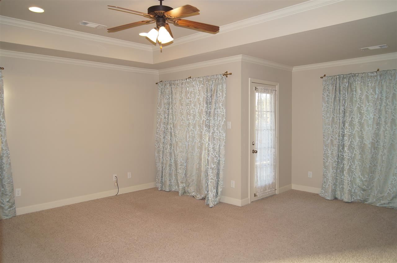 HURRICANE HILLS - Residential