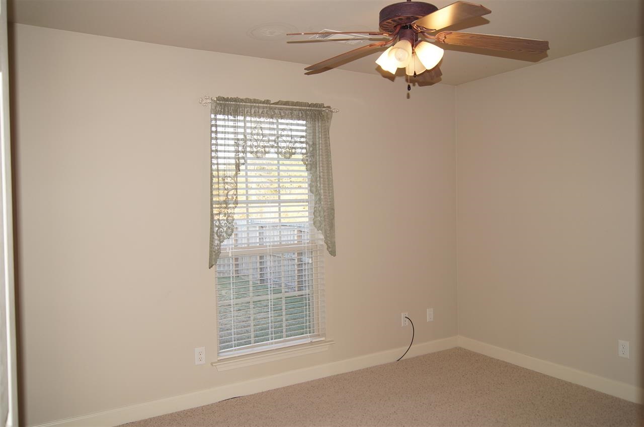 HURRICANE HILLS - Residential