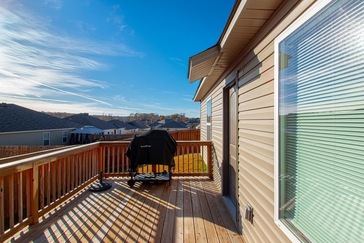 HILLDALE CROSSING - Residential