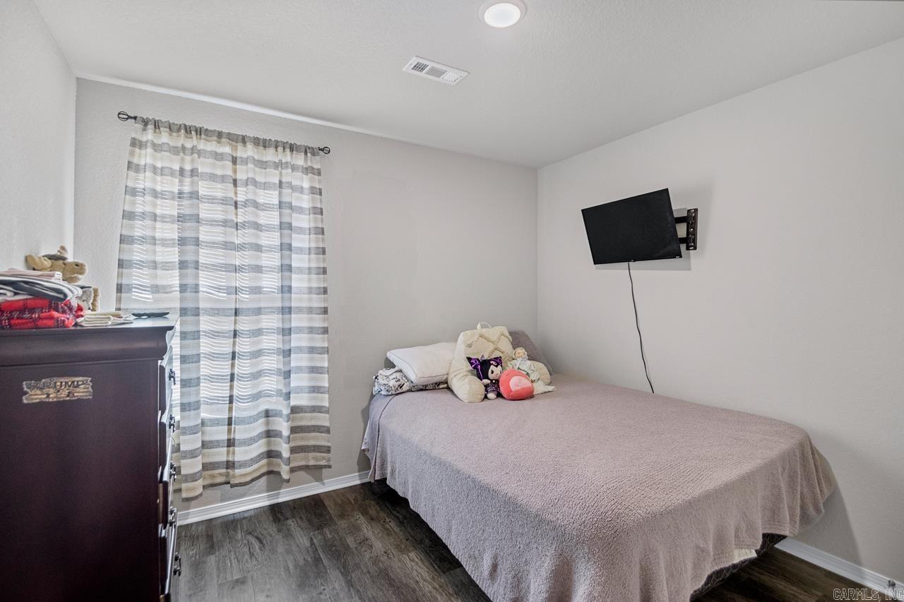 HILLDALE CROSSING - Residential