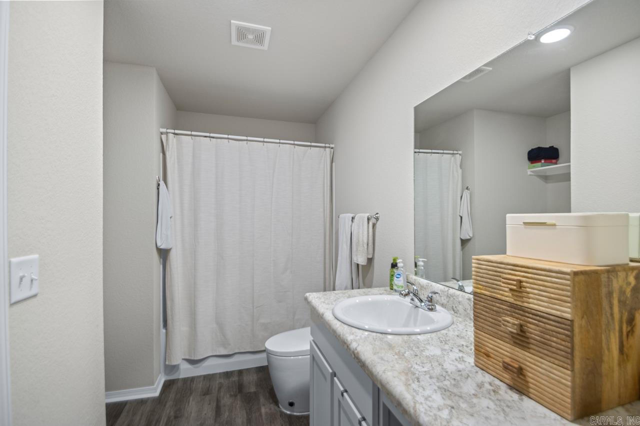 HILLDALE CROSSING - Residential