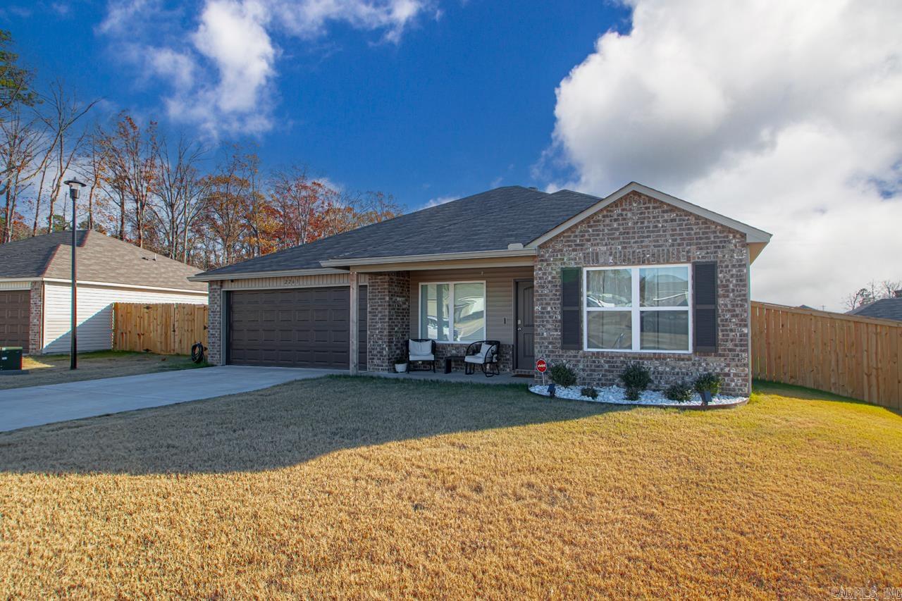 HILLDALE CROSSING - Residential