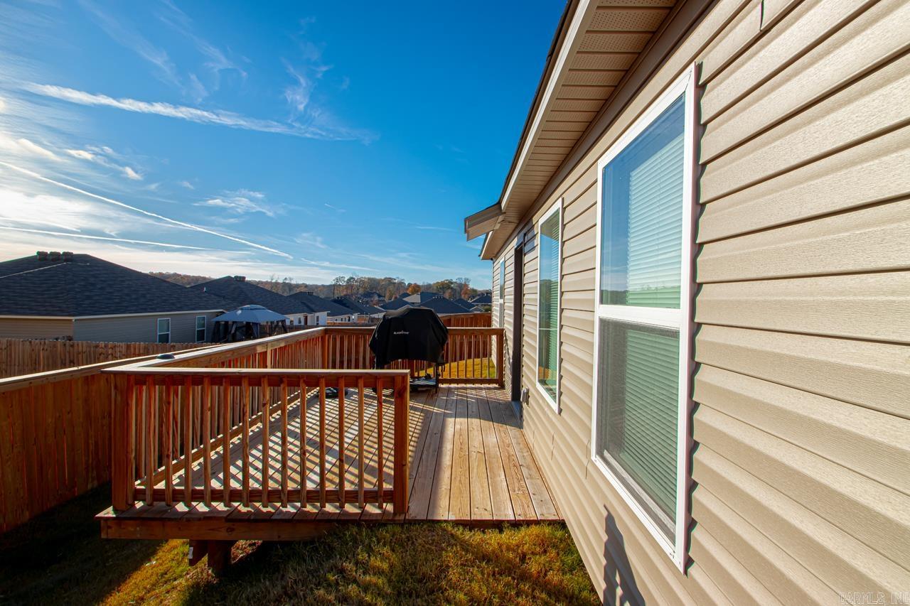 HILLDALE CROSSING - Residential