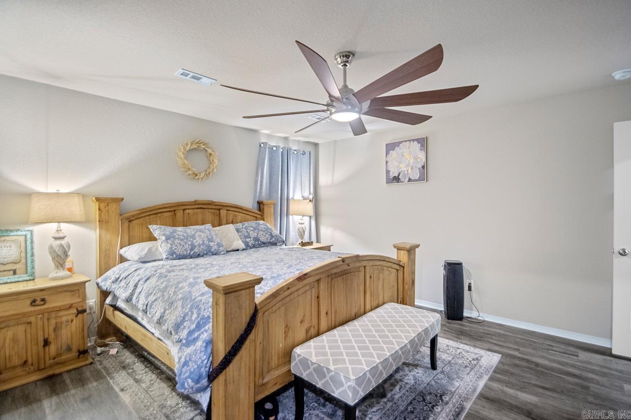 HILLDALE CROSSING - Residential