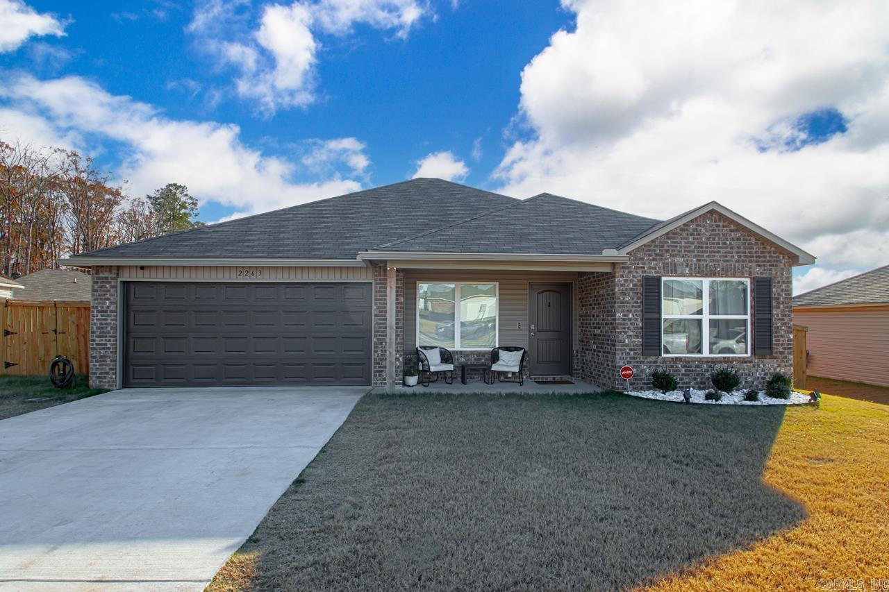 HILLDALE CROSSING - Residential