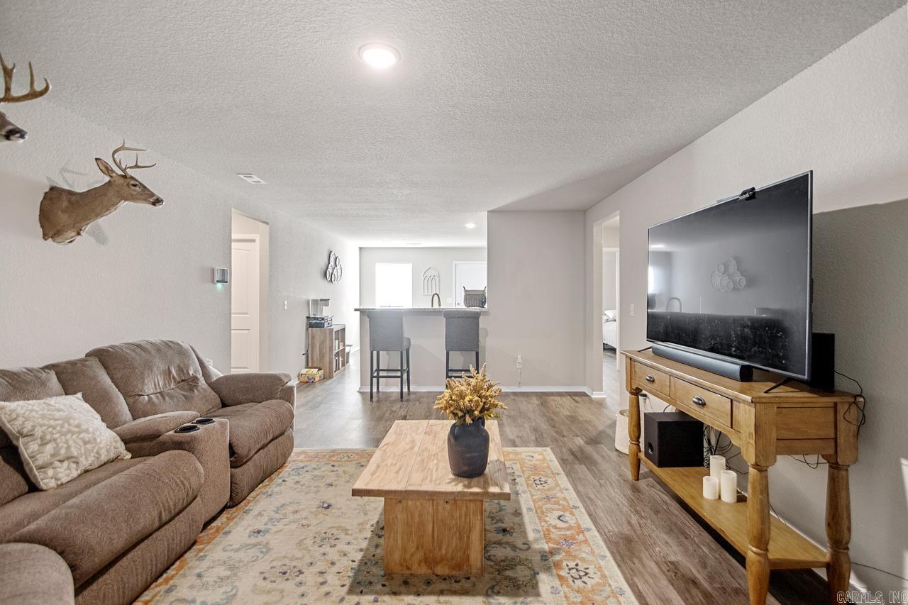 HILLDALE CROSSING - Residential