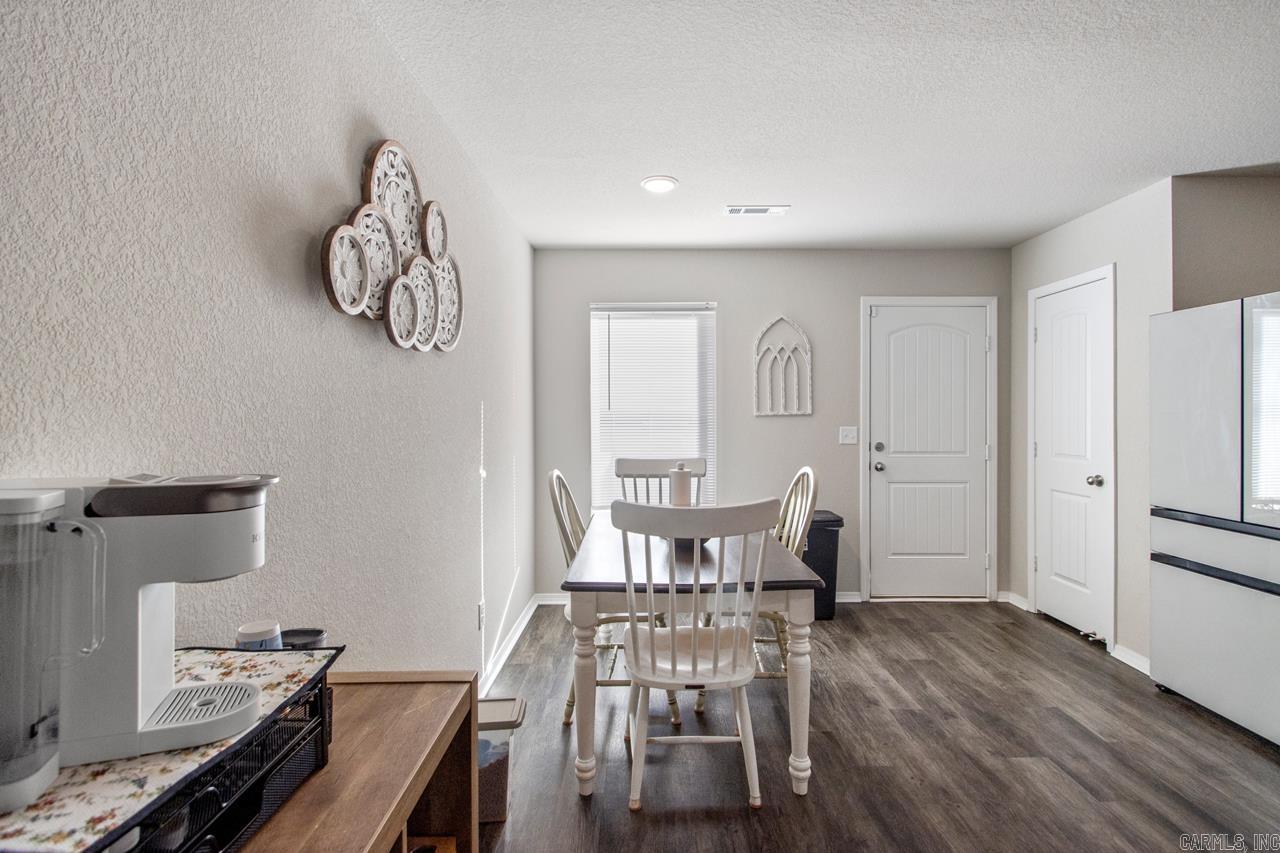 HILLDALE CROSSING - Residential