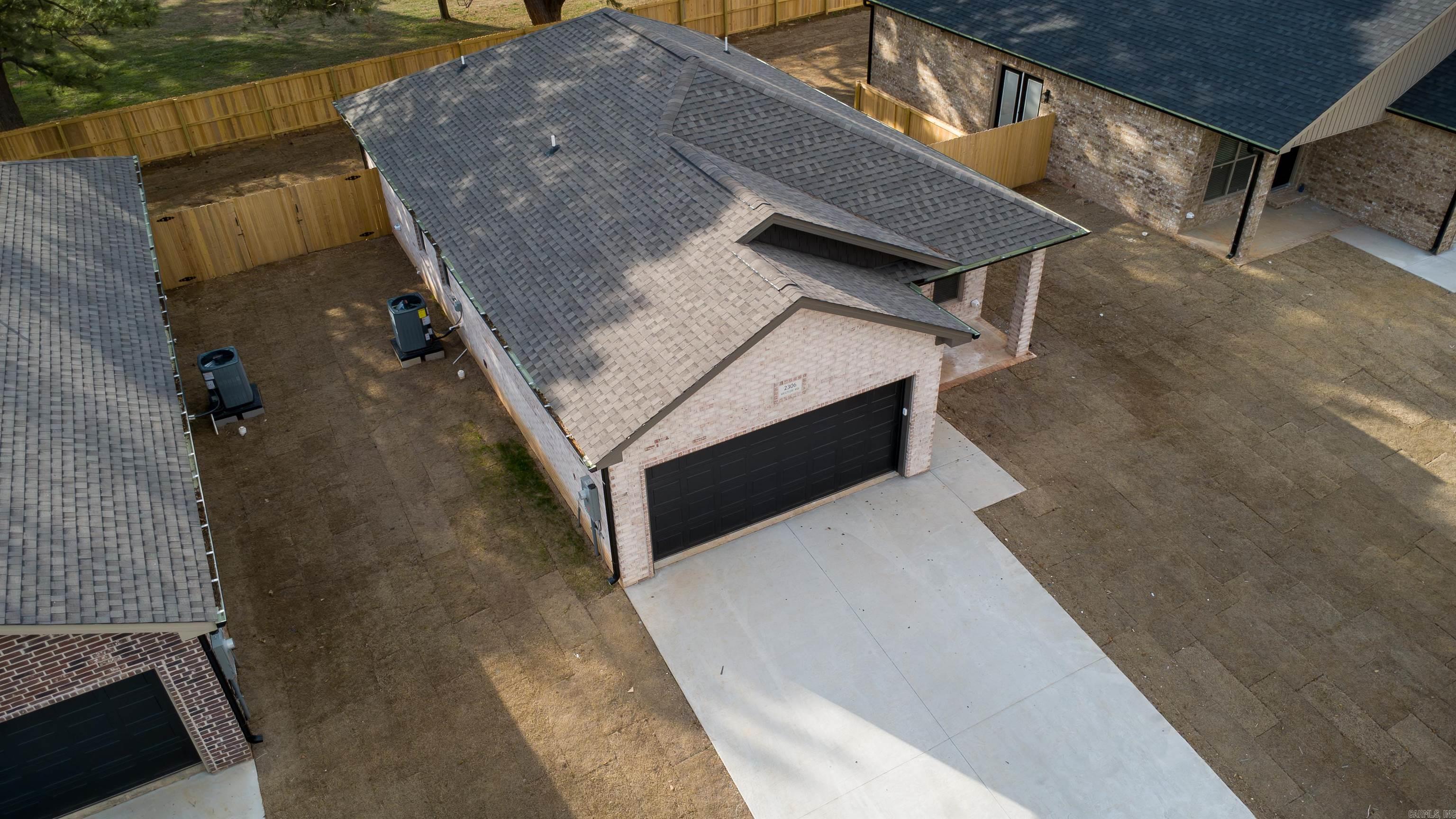 HILLVIEW ACRES - Residential