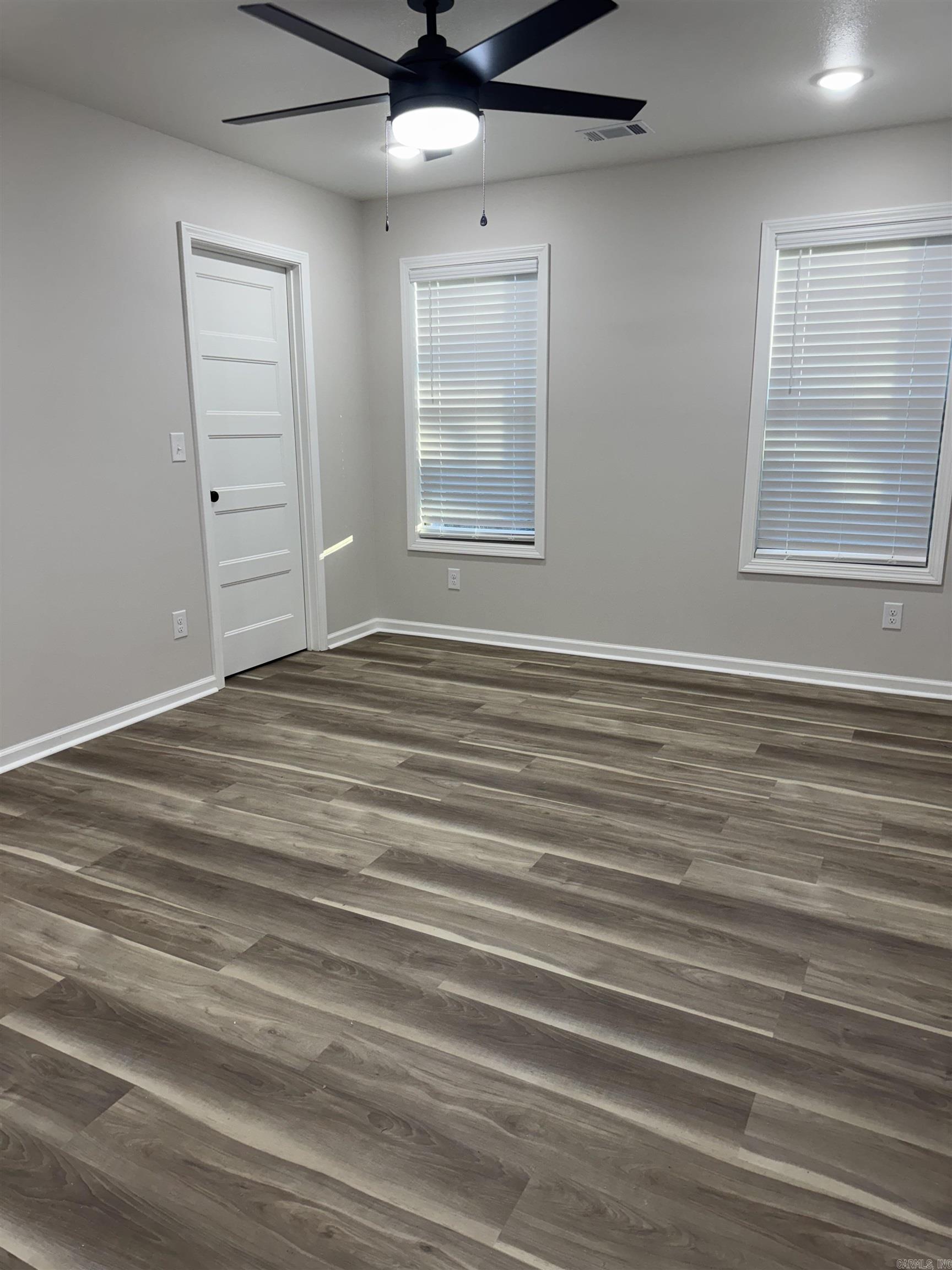 HILLVIEW ACRES - Residential