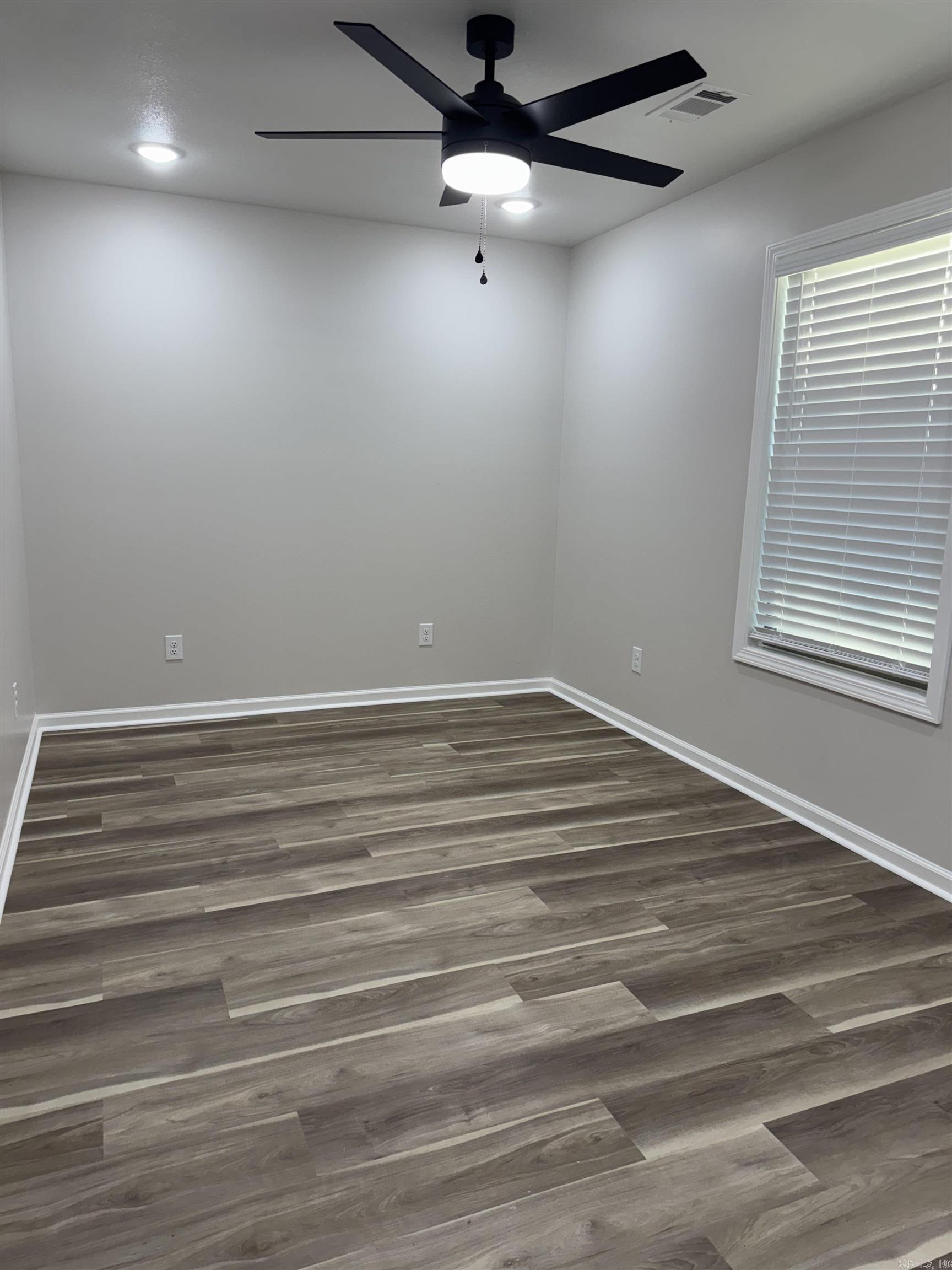 HILLVIEW ACRES - Residential