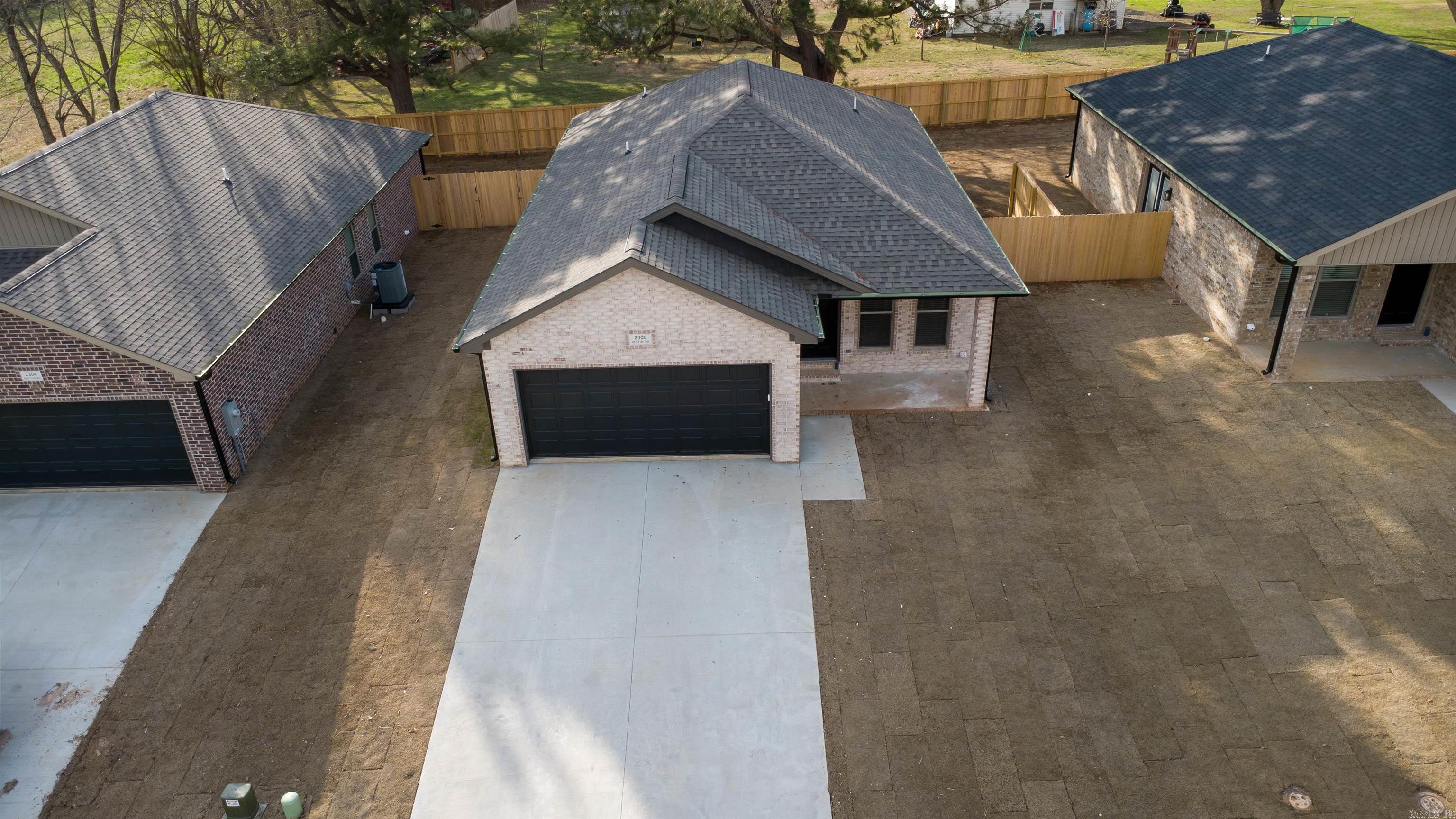 HILLVIEW ACRES - Residential