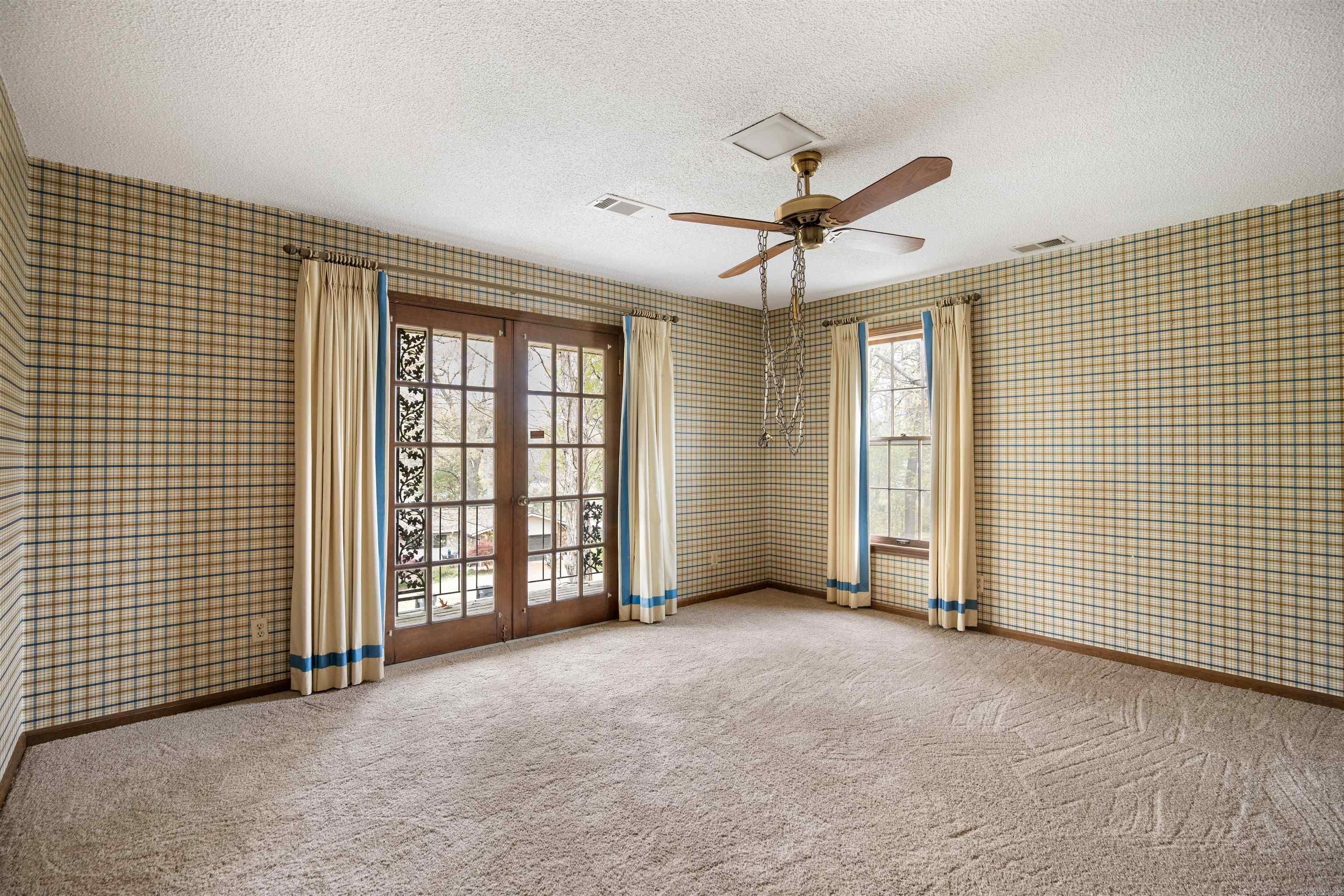 Parkers Woodland Hills 5 - Residential