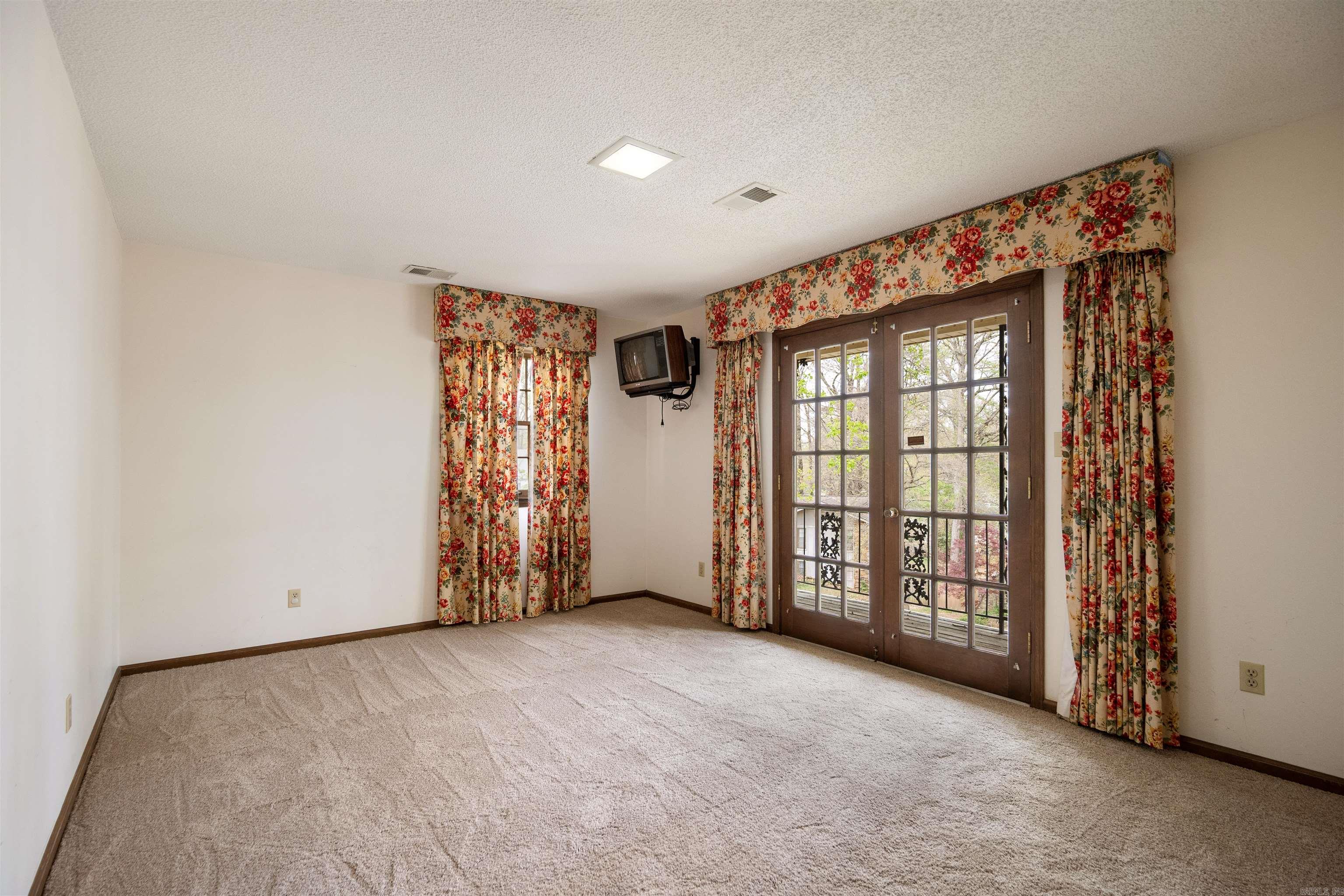 Parkers Woodland Hills 5 - Residential