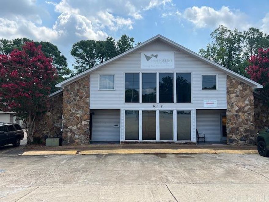 517 Southwest Dr Suite C, Perfect for small business. It has a waiting area and 2 office spaces.