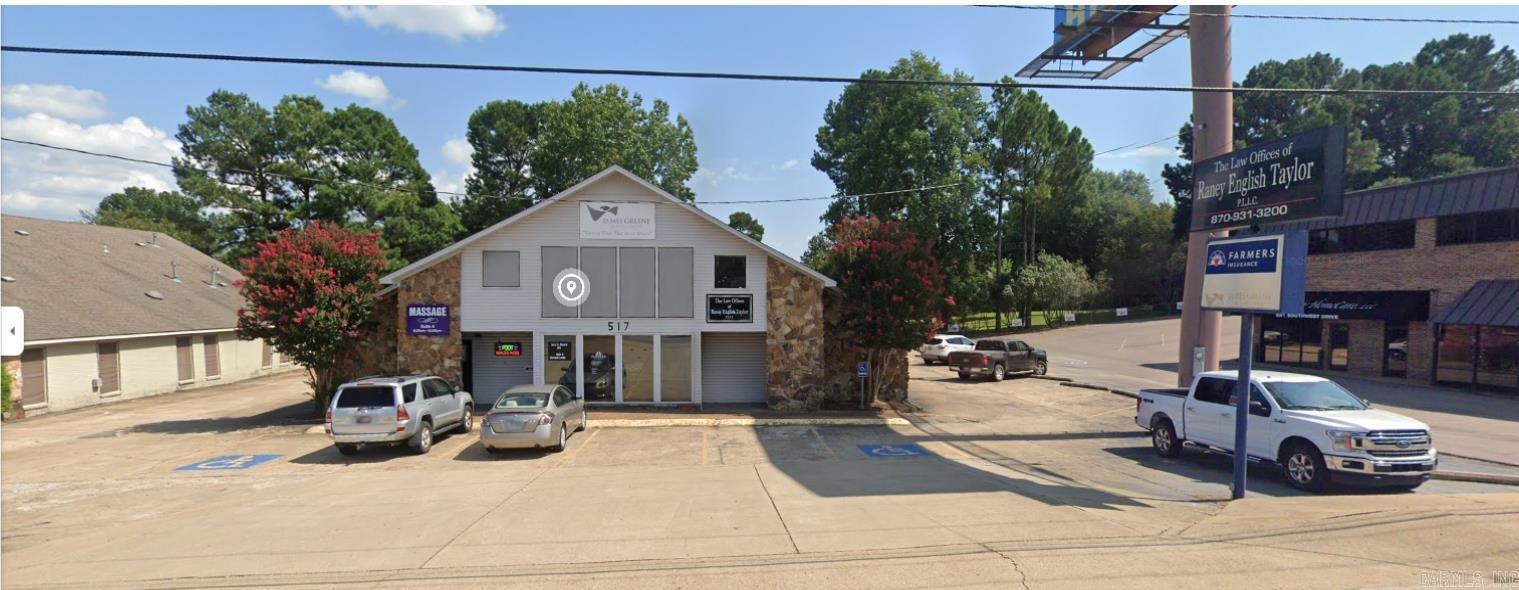 517 Southwest Dr Suite C, Perfect for small business. It has a waiting area and 2 office spaces.