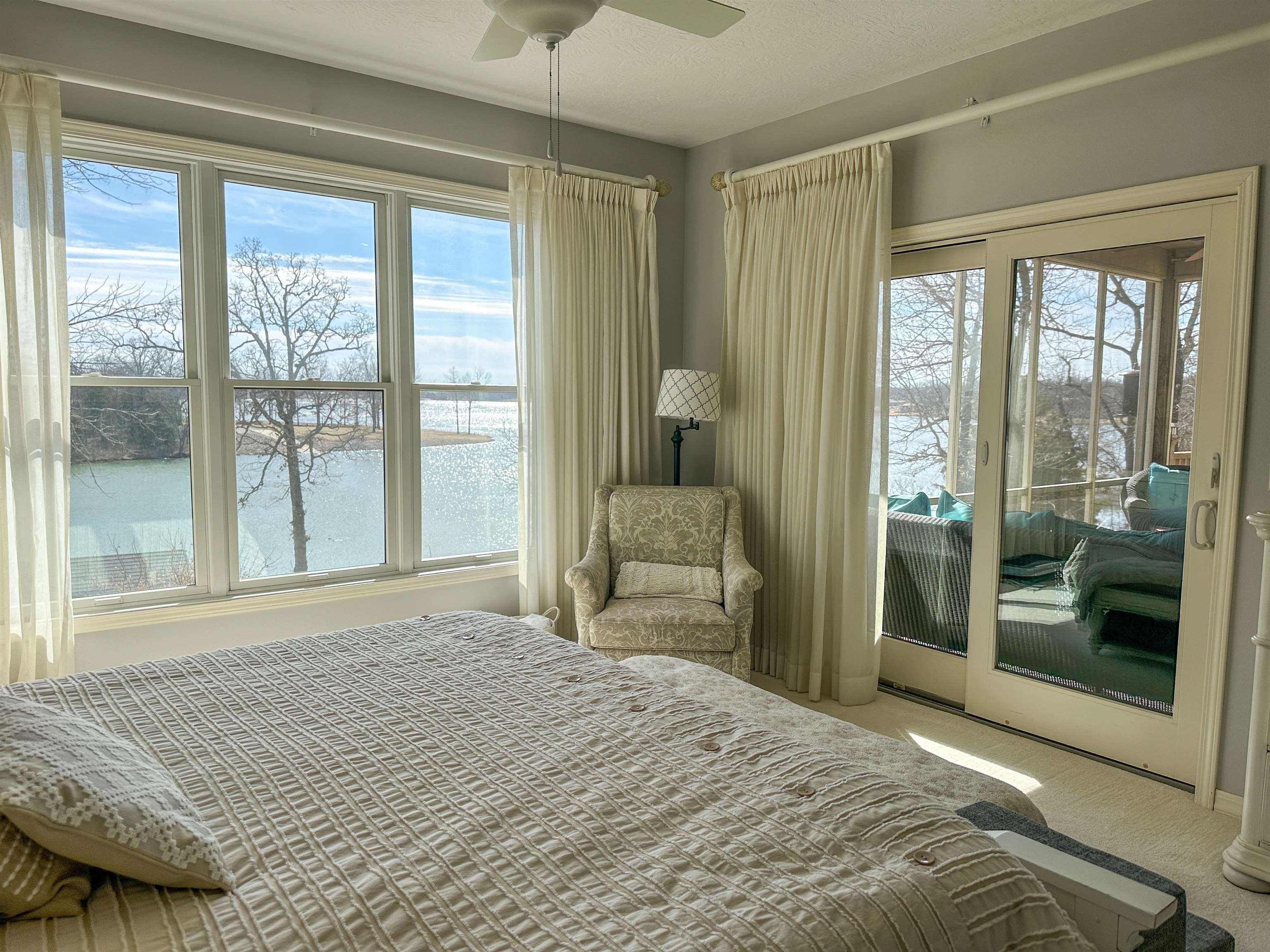 EMERALD COVE - Residential