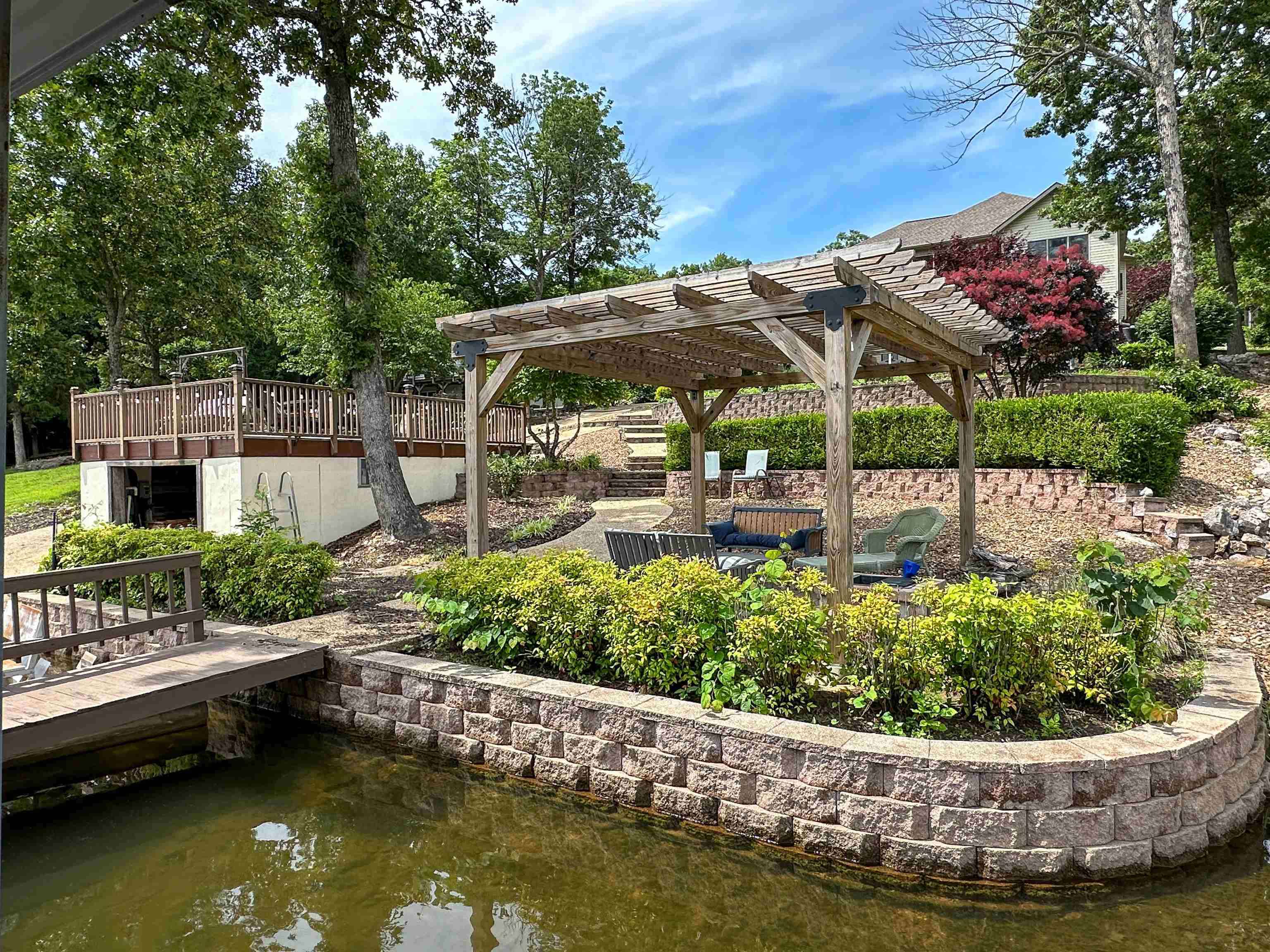 EMERALD COVE - Residential