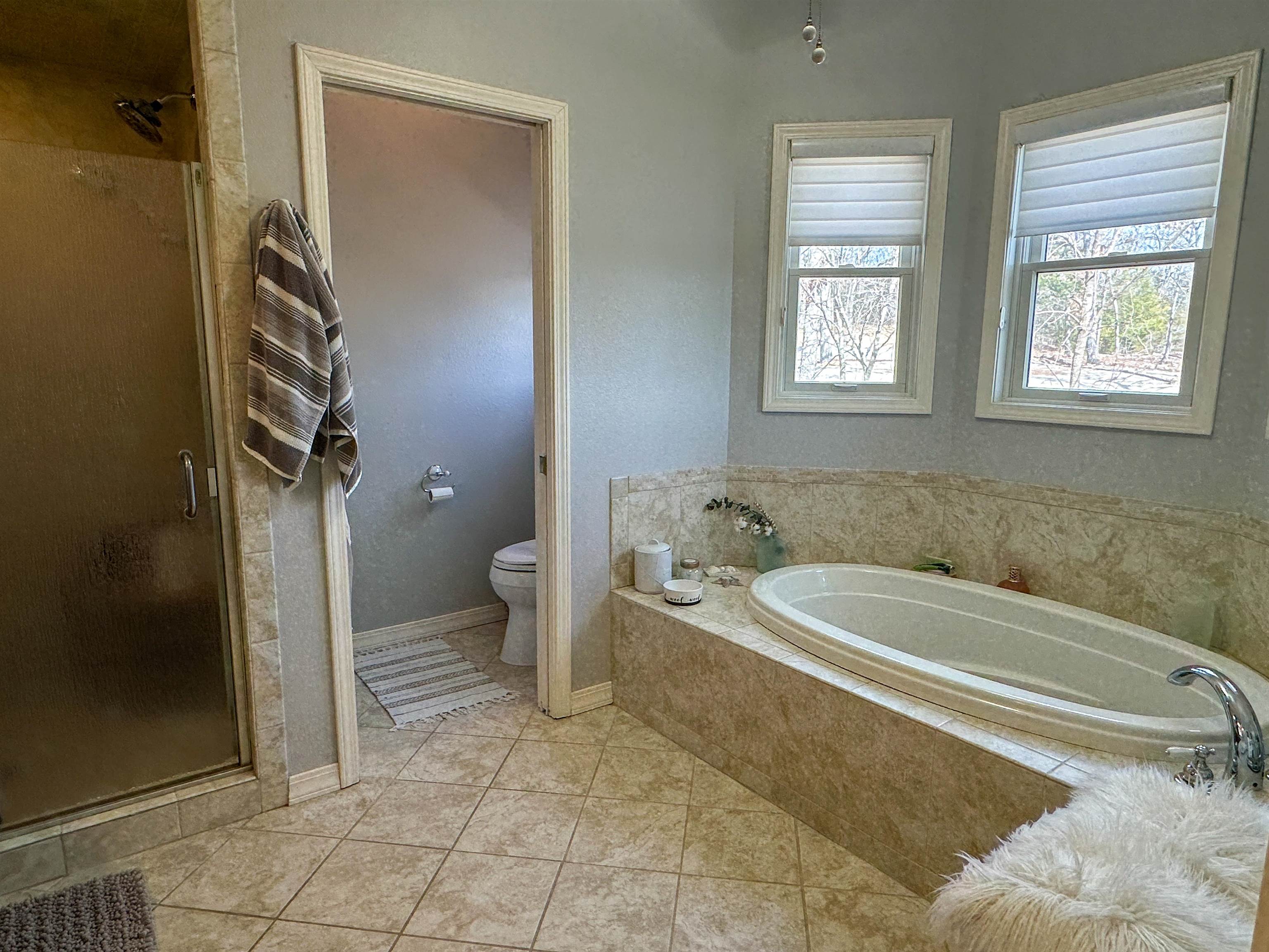 EMERALD COVE - Residential