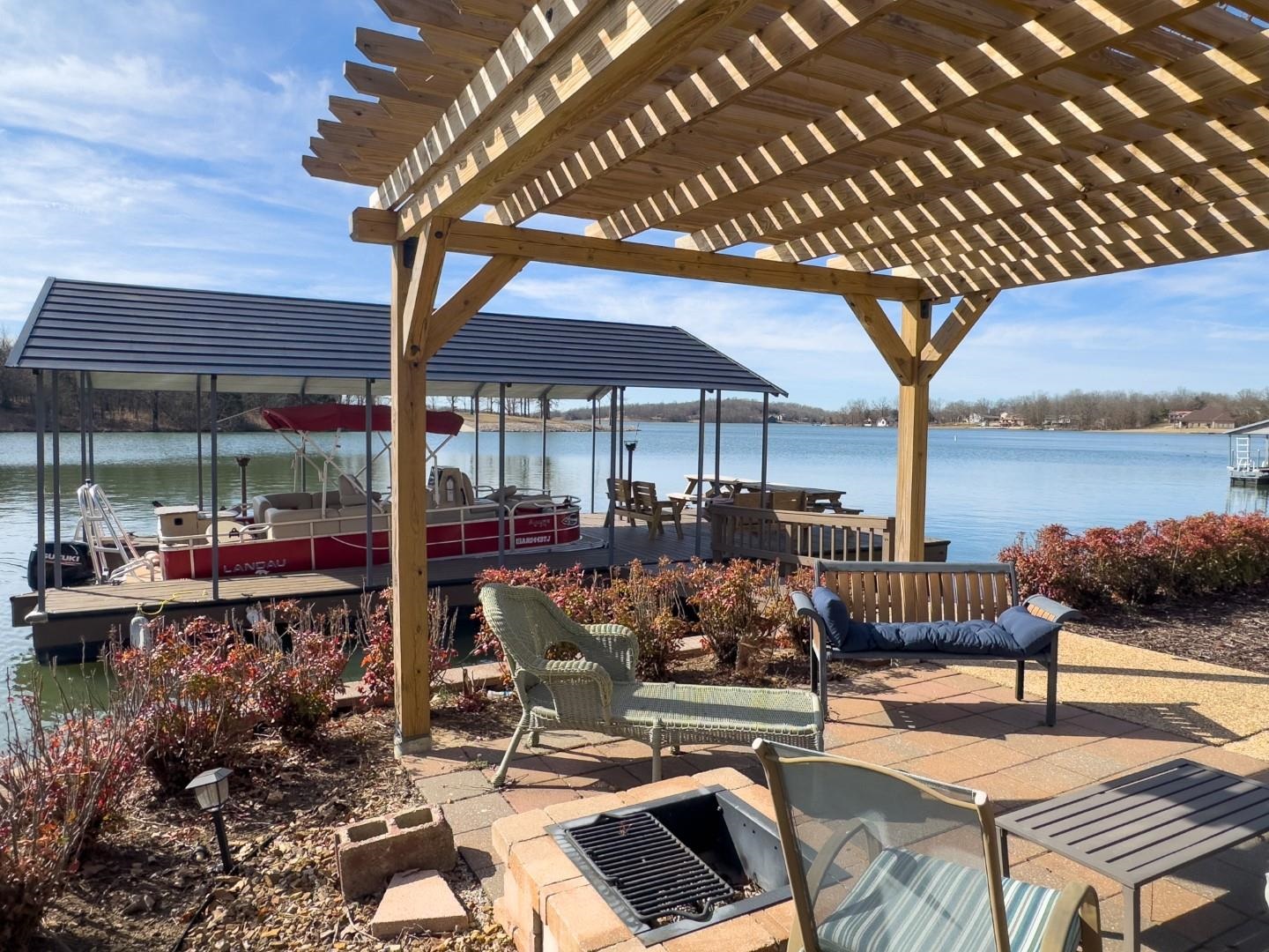 EMERALD COVE - Residential