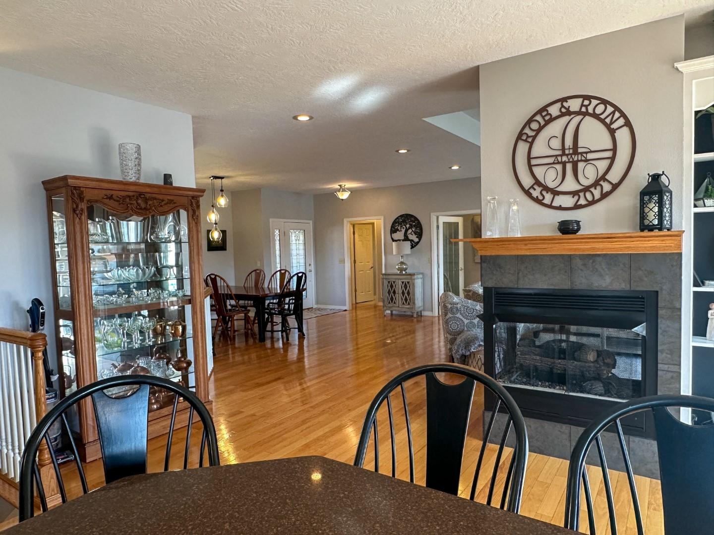 EMERALD COVE - Residential