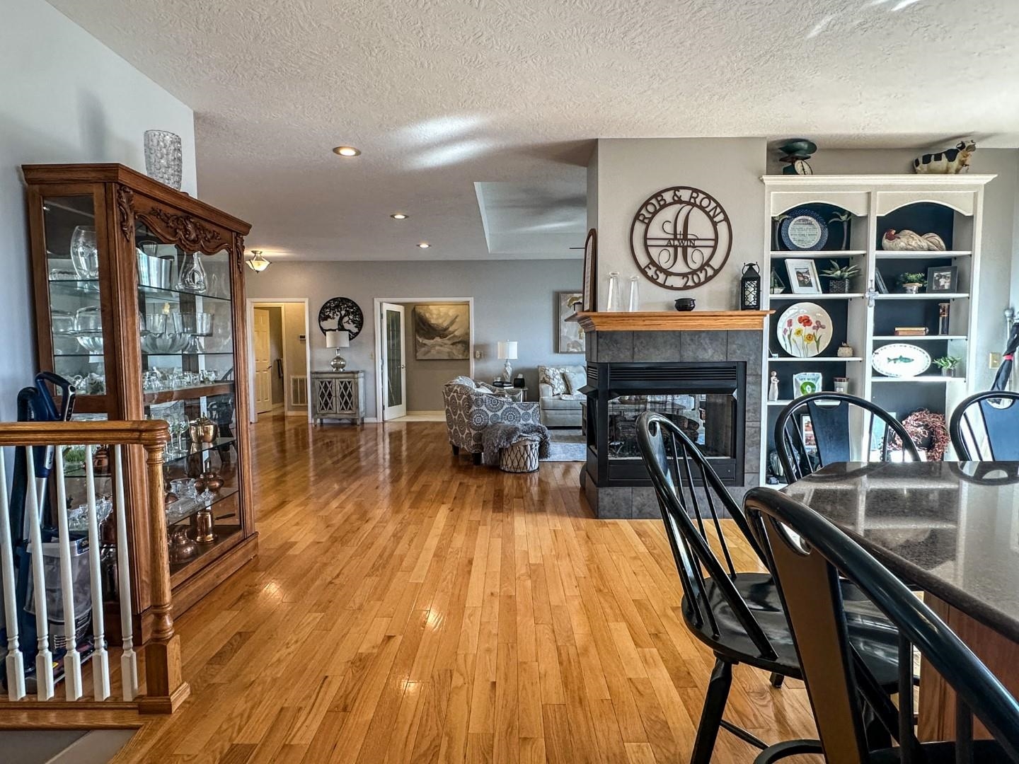 EMERALD COVE - Residential