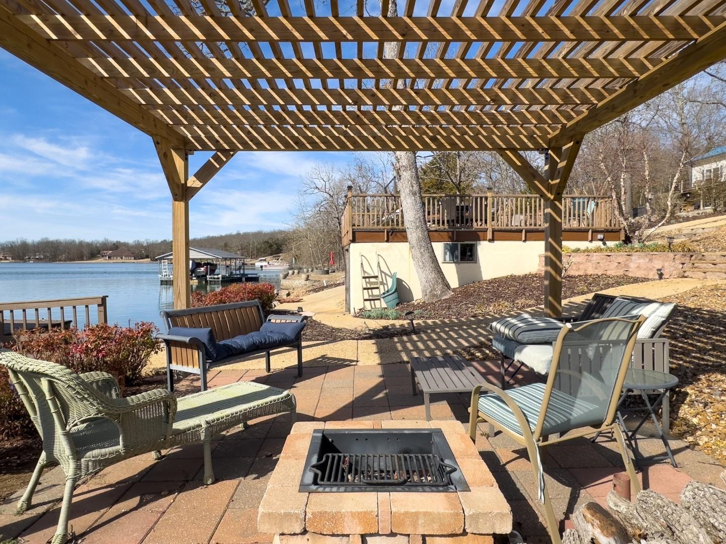 EMERALD COVE - Residential