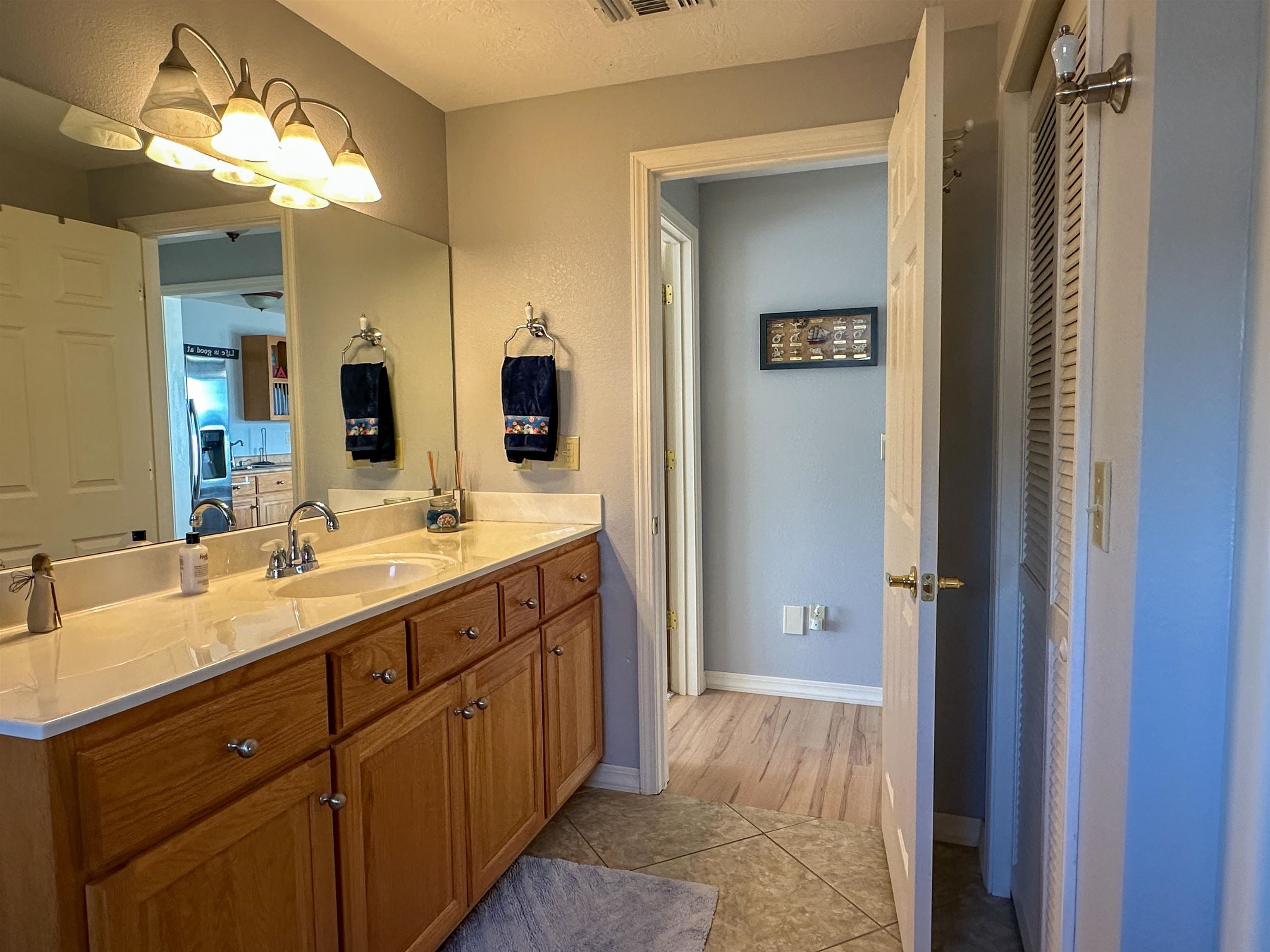 EMERALD COVE - Residential